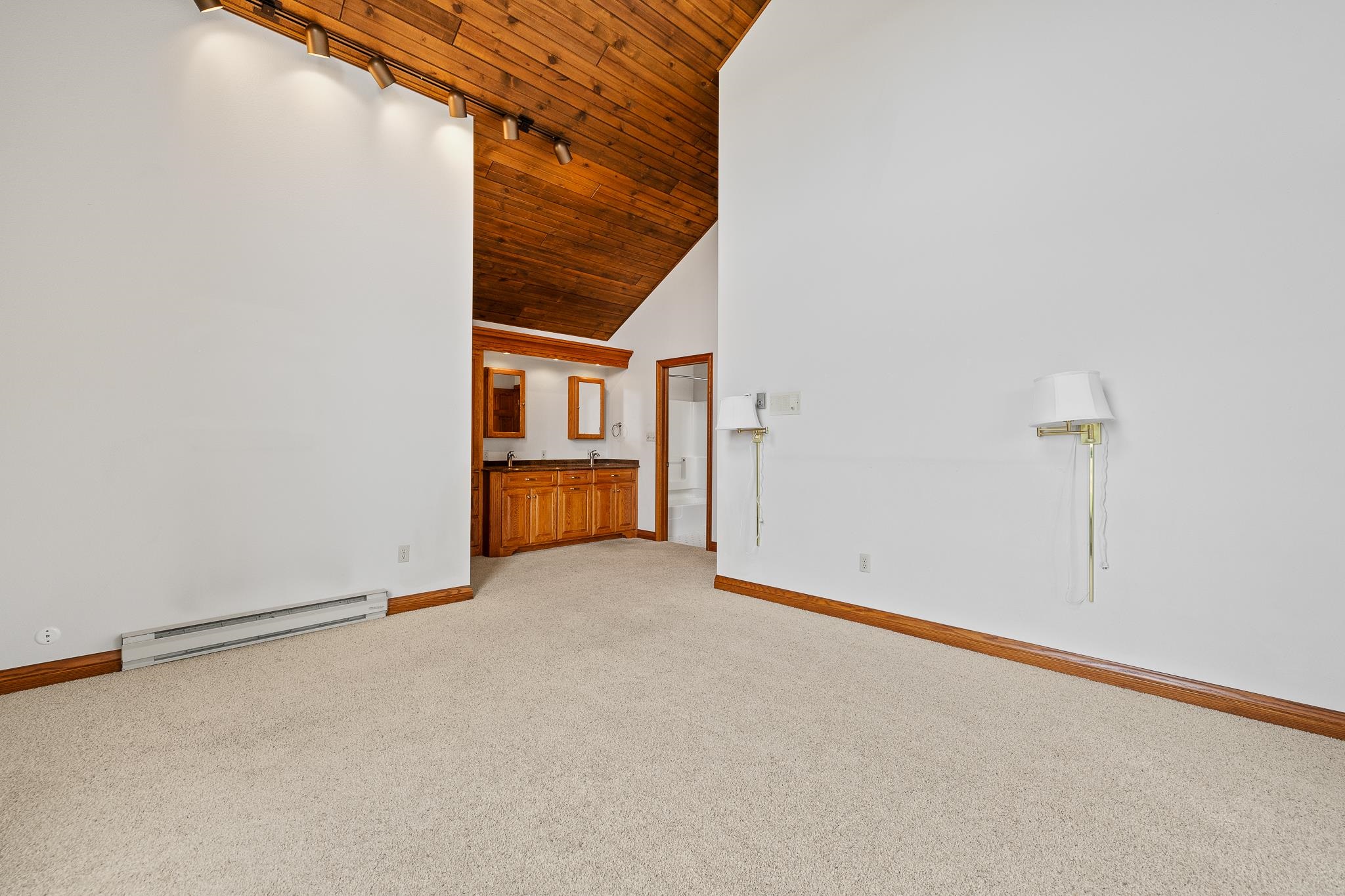 8325 Blackbird Ct
