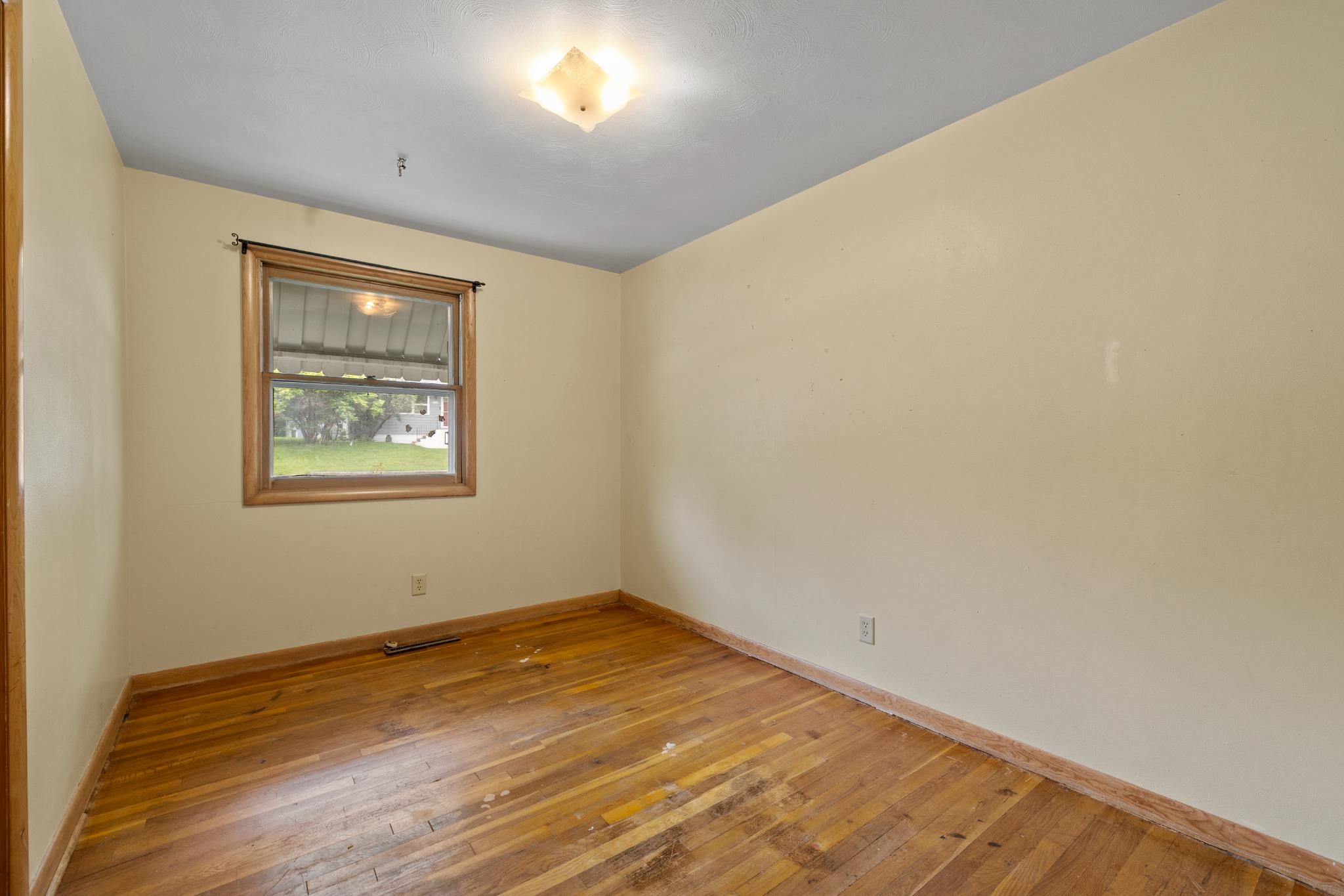 2430 Judy Ave