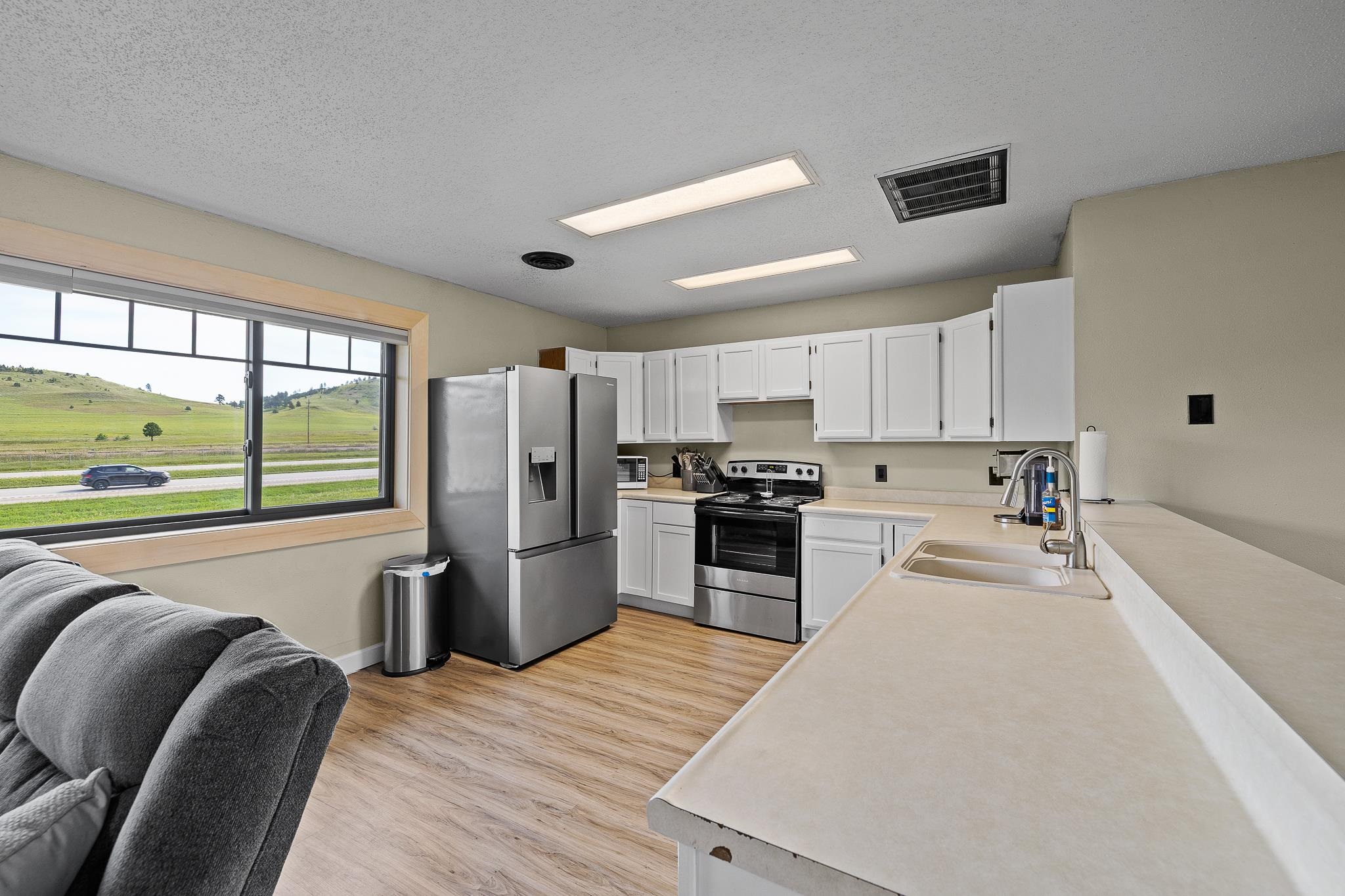 13004 Pony Express Drive