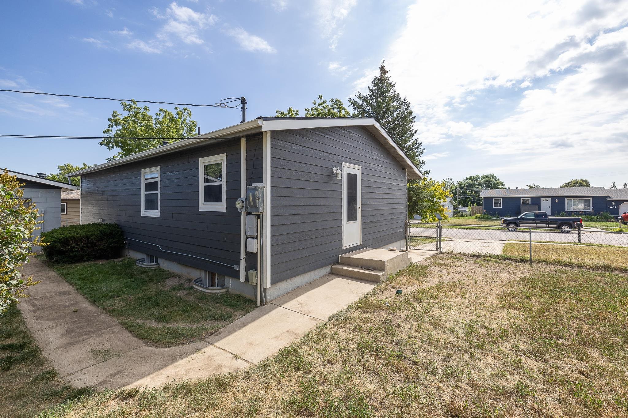 1611 Brentwood Street