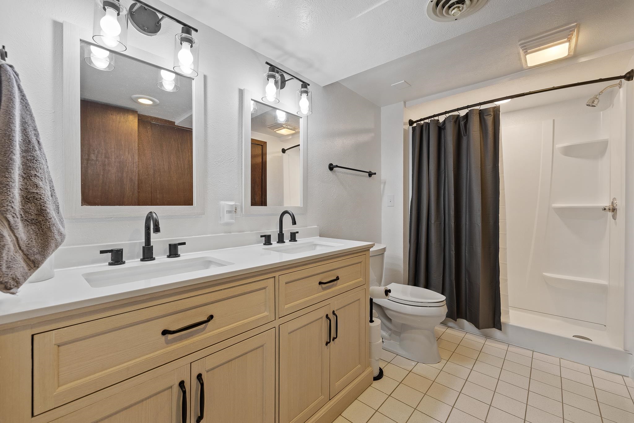 1611 Brentwood Street