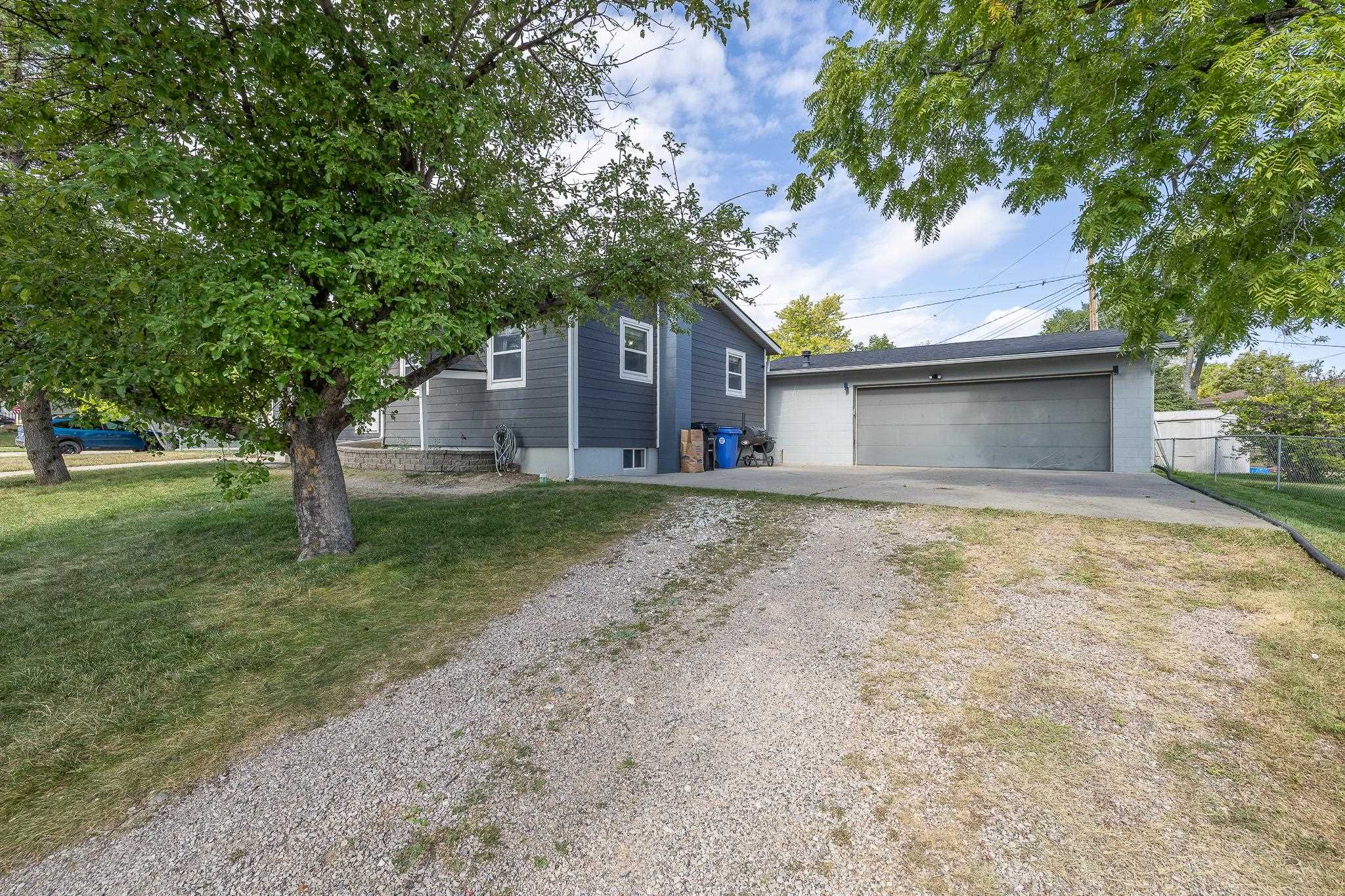 1611 Brentwood Street