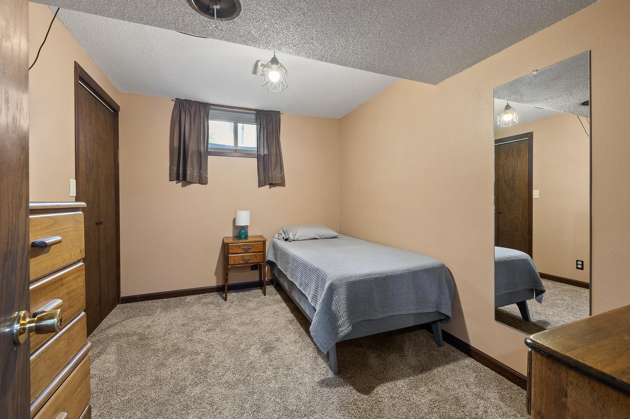 1611 Brentwood Street