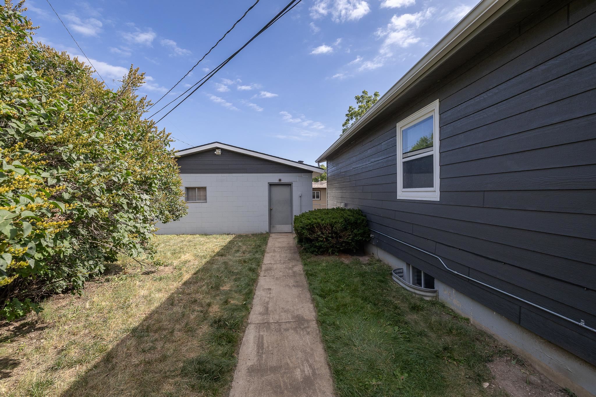 1611 Brentwood Street