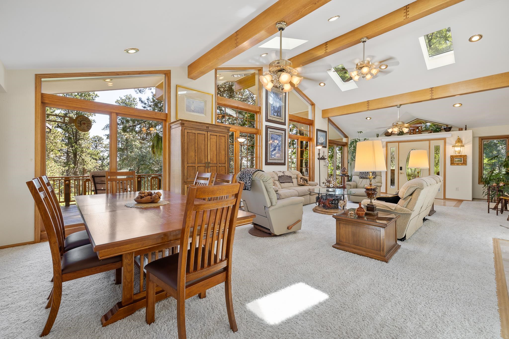 22586 Lightning Ridge Road