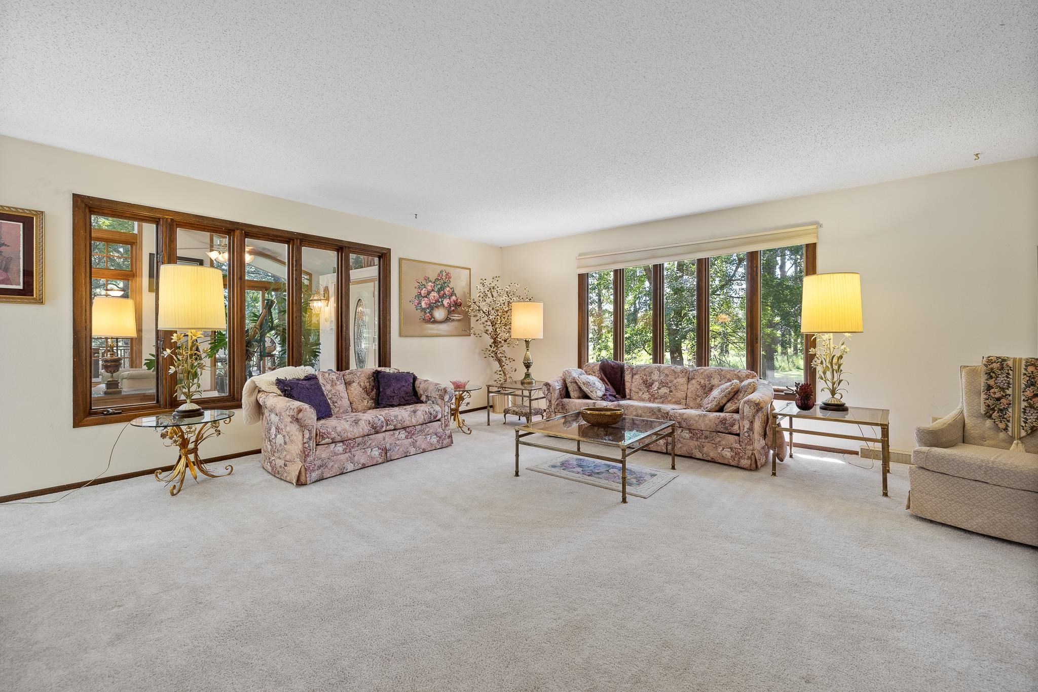 22586 Lightning Ridge Road