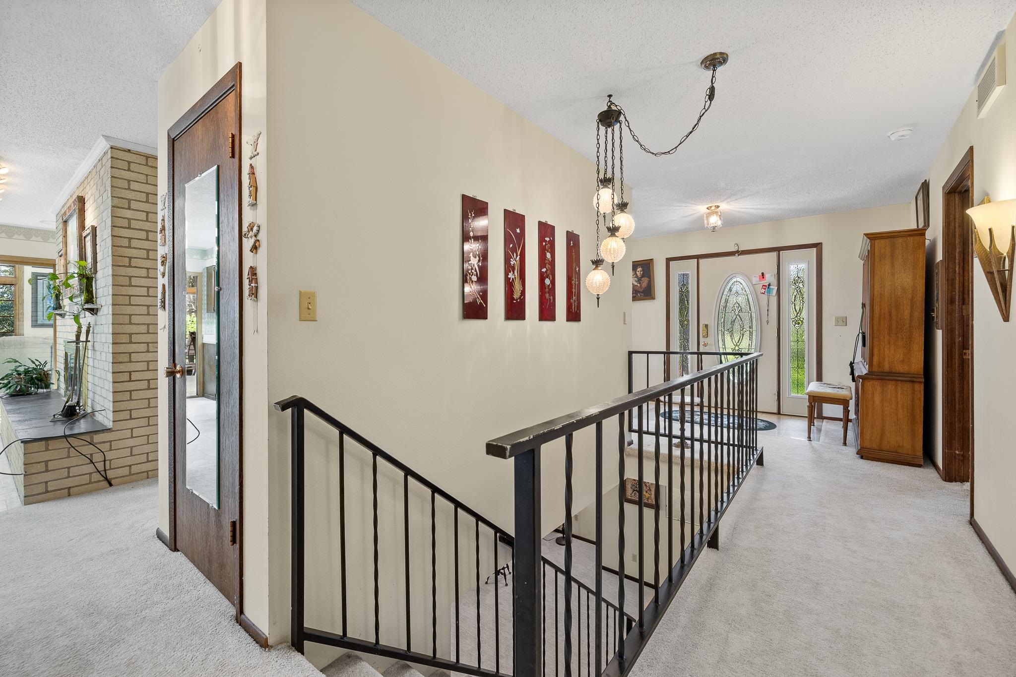 22586 Lightning Ridge Road