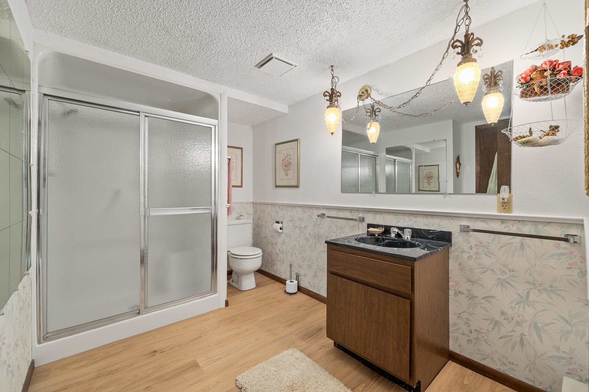 22586 Lightning Ridge Road