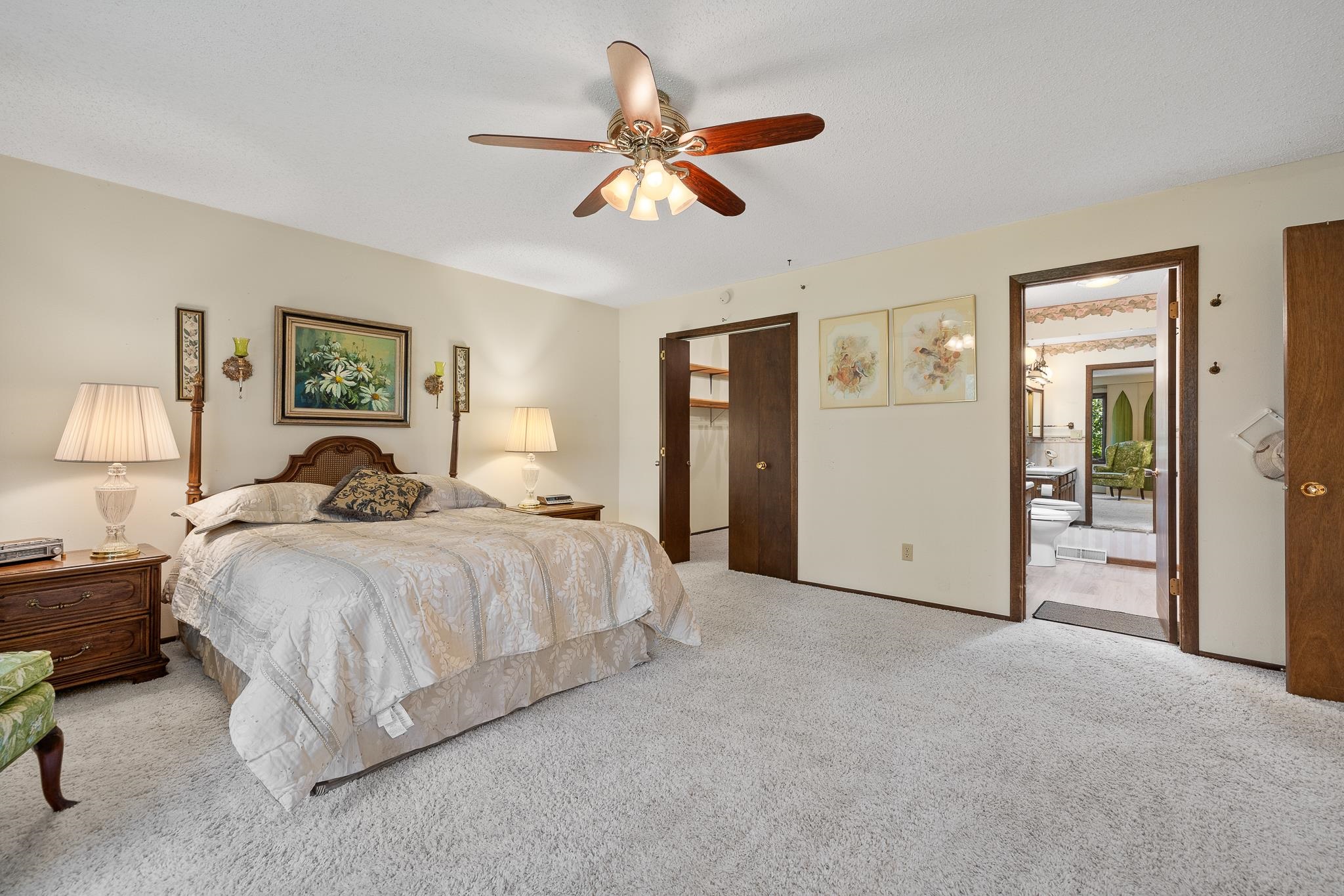 22586 Lightning Ridge Road