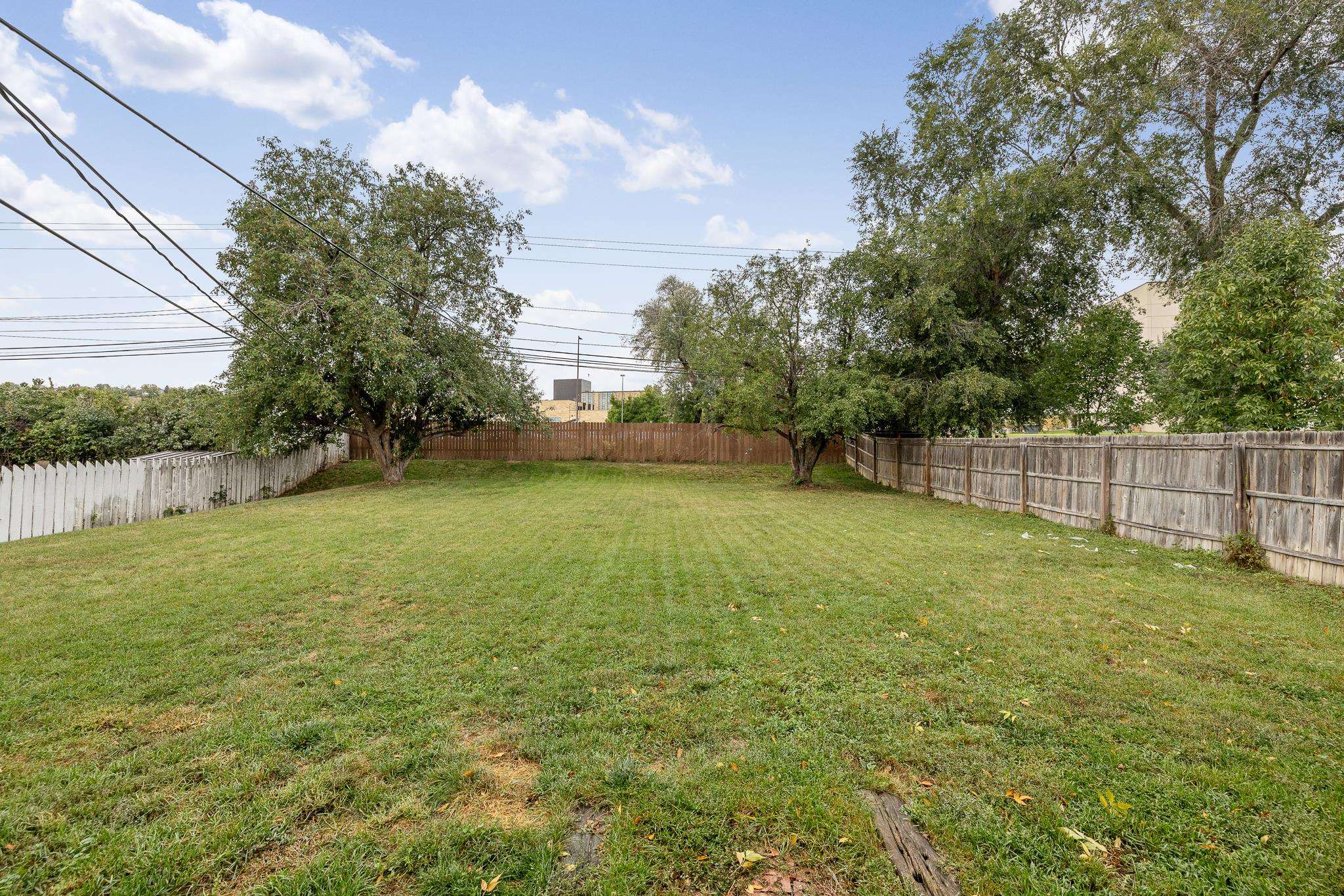 2905 Wisconsin Avenue