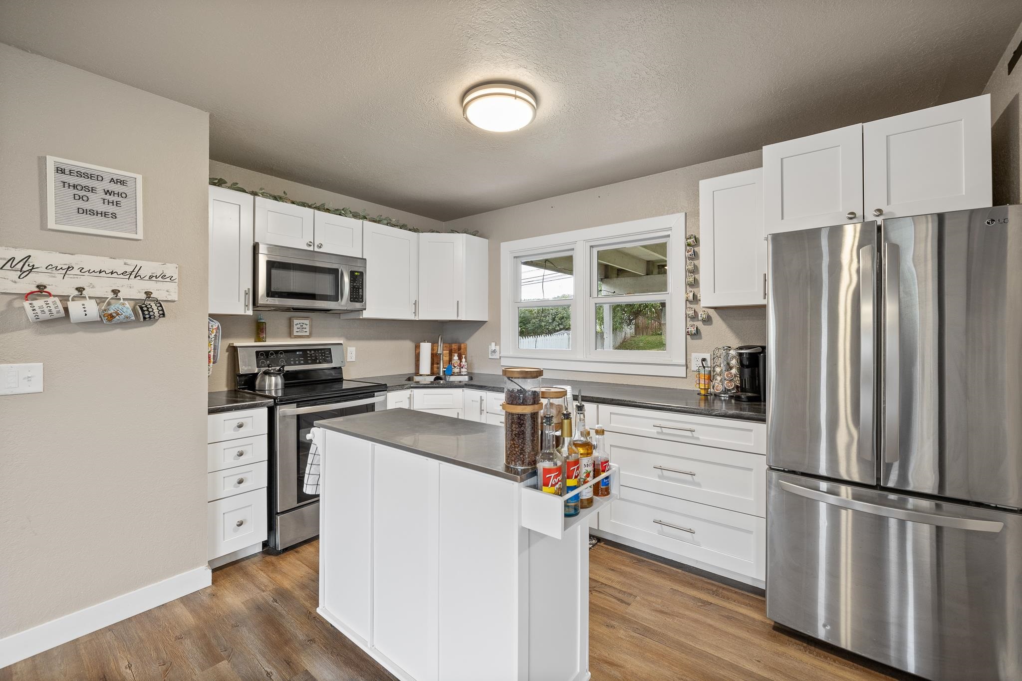 2905 Wisconsin Avenue