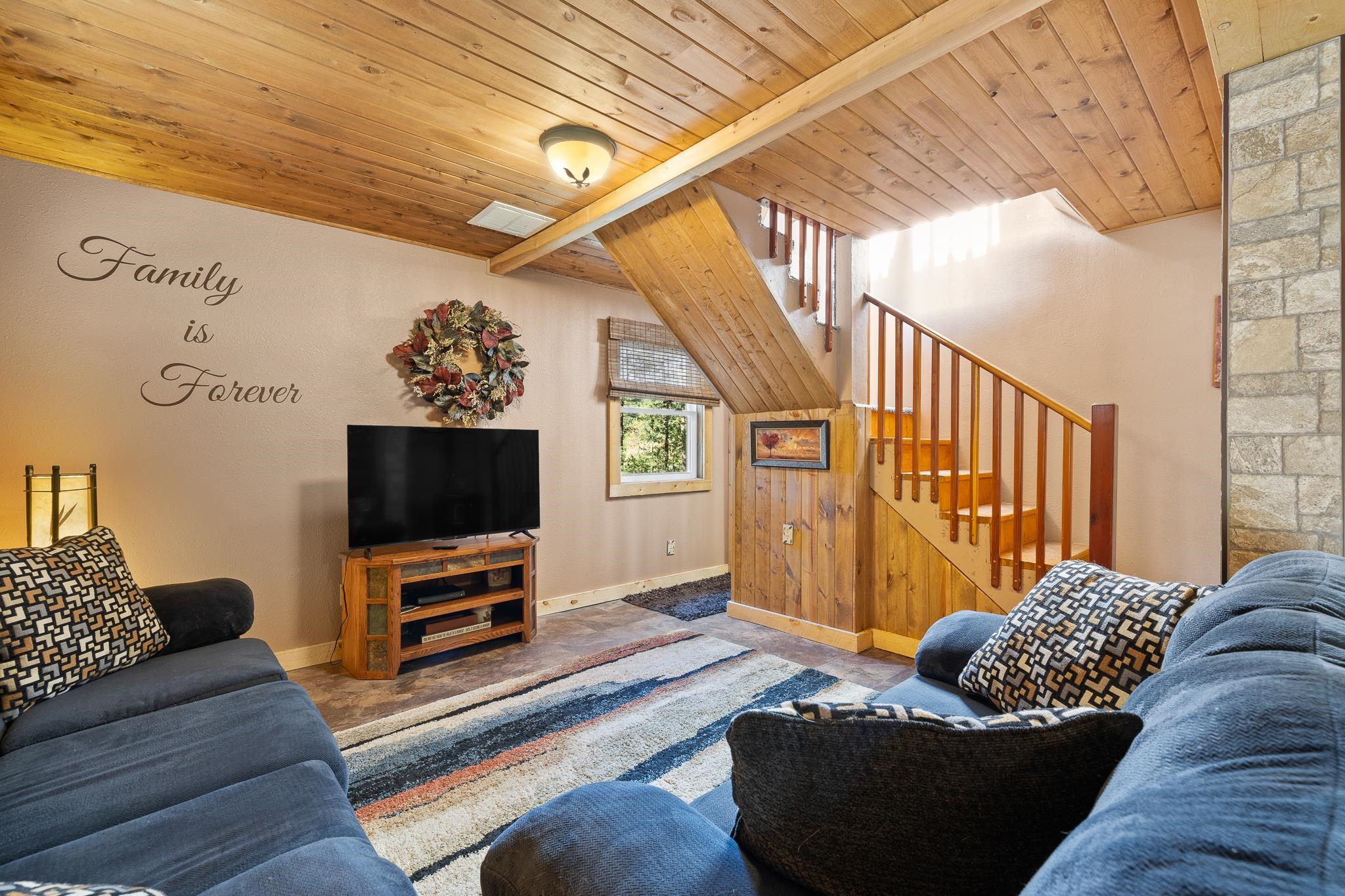 13025 Pine Cliff Drive