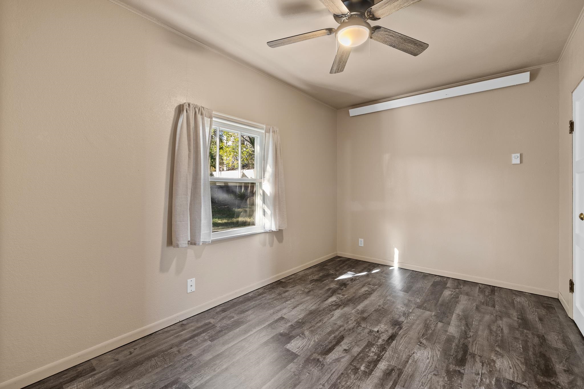 1318 1/2 Quincy Street