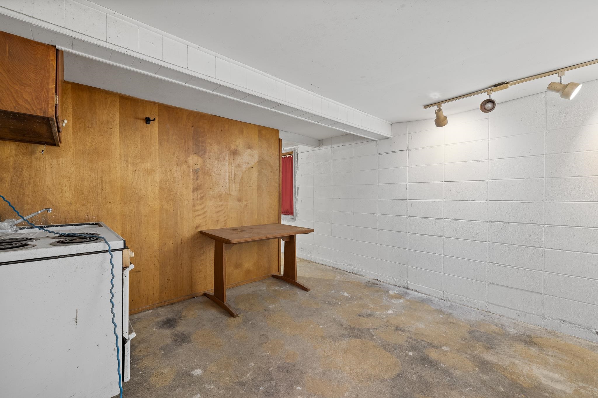 1318 1/2 Quincy Street