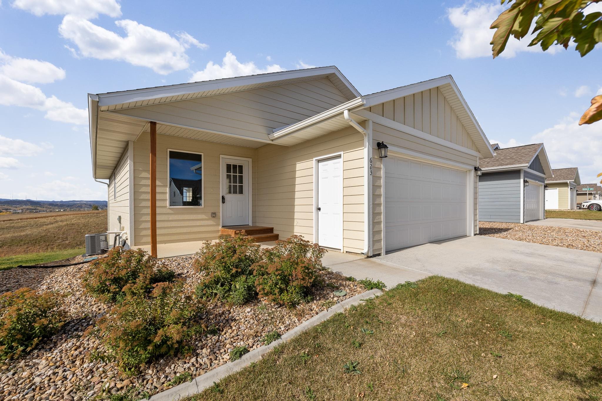 623 Diamond Ridge Boulevard