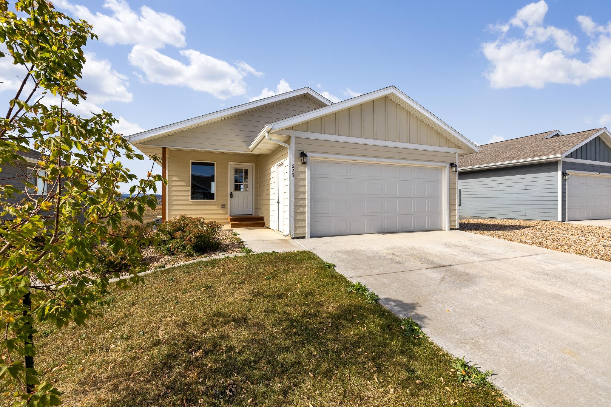 623 Diamond Ridge Boulevard