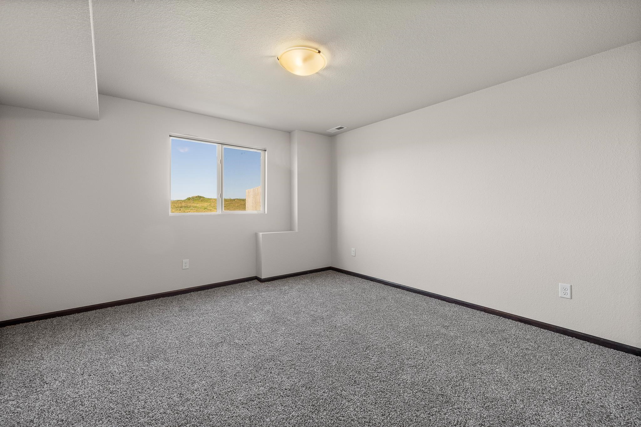 623 Diamond Ridge Boulevard