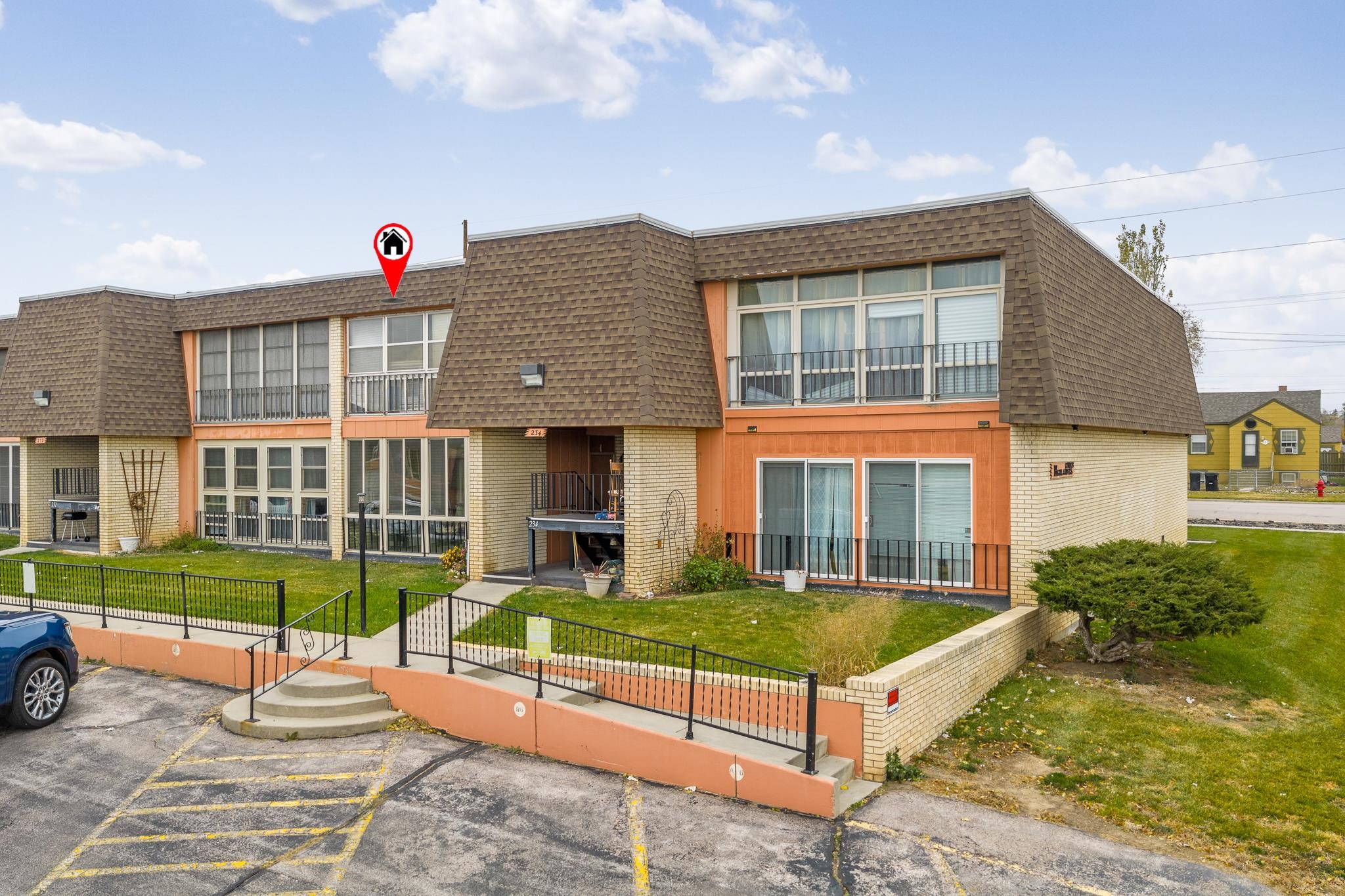 234 E Philadelphia Street