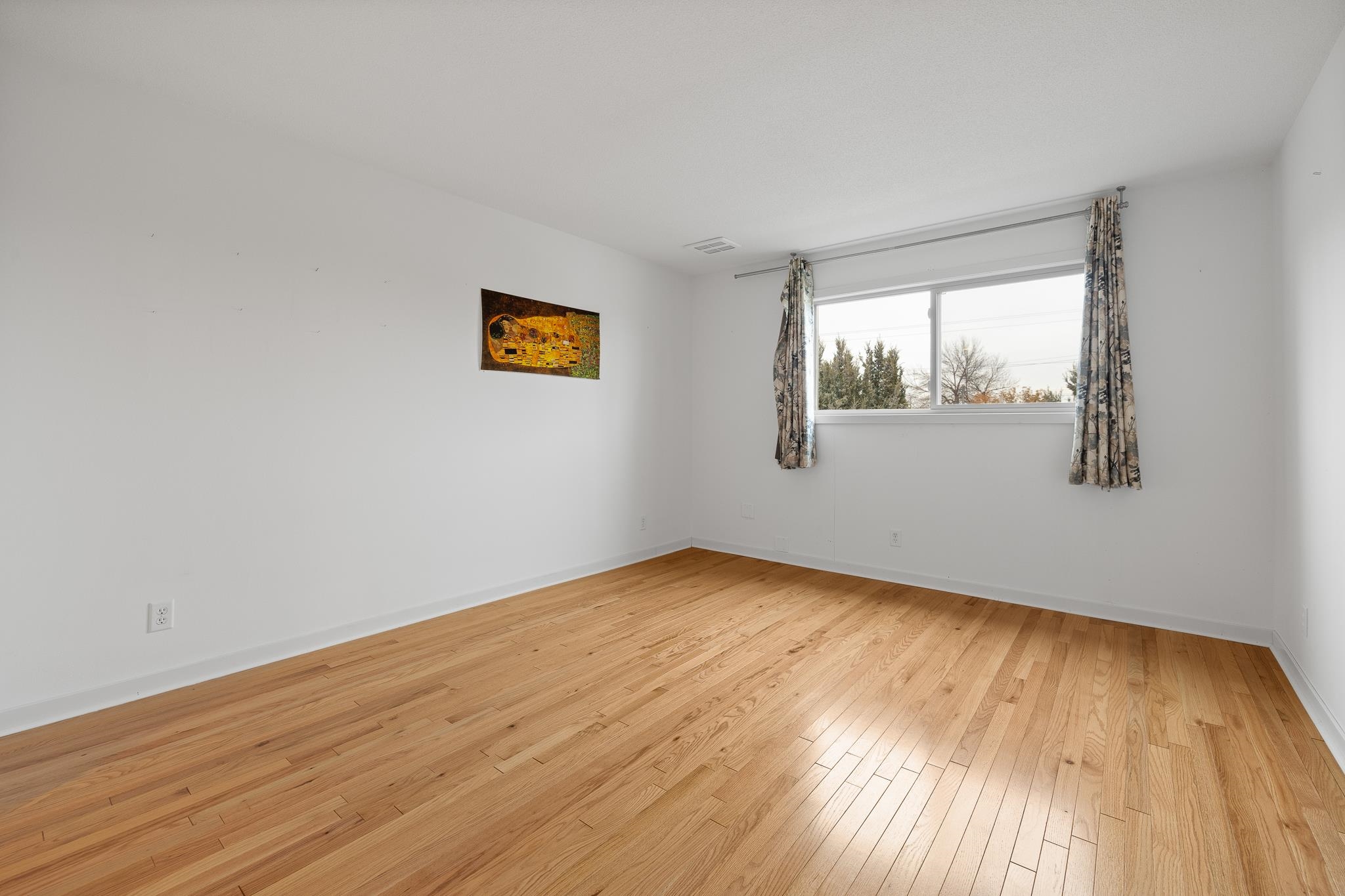 234 E Philadelphia Street