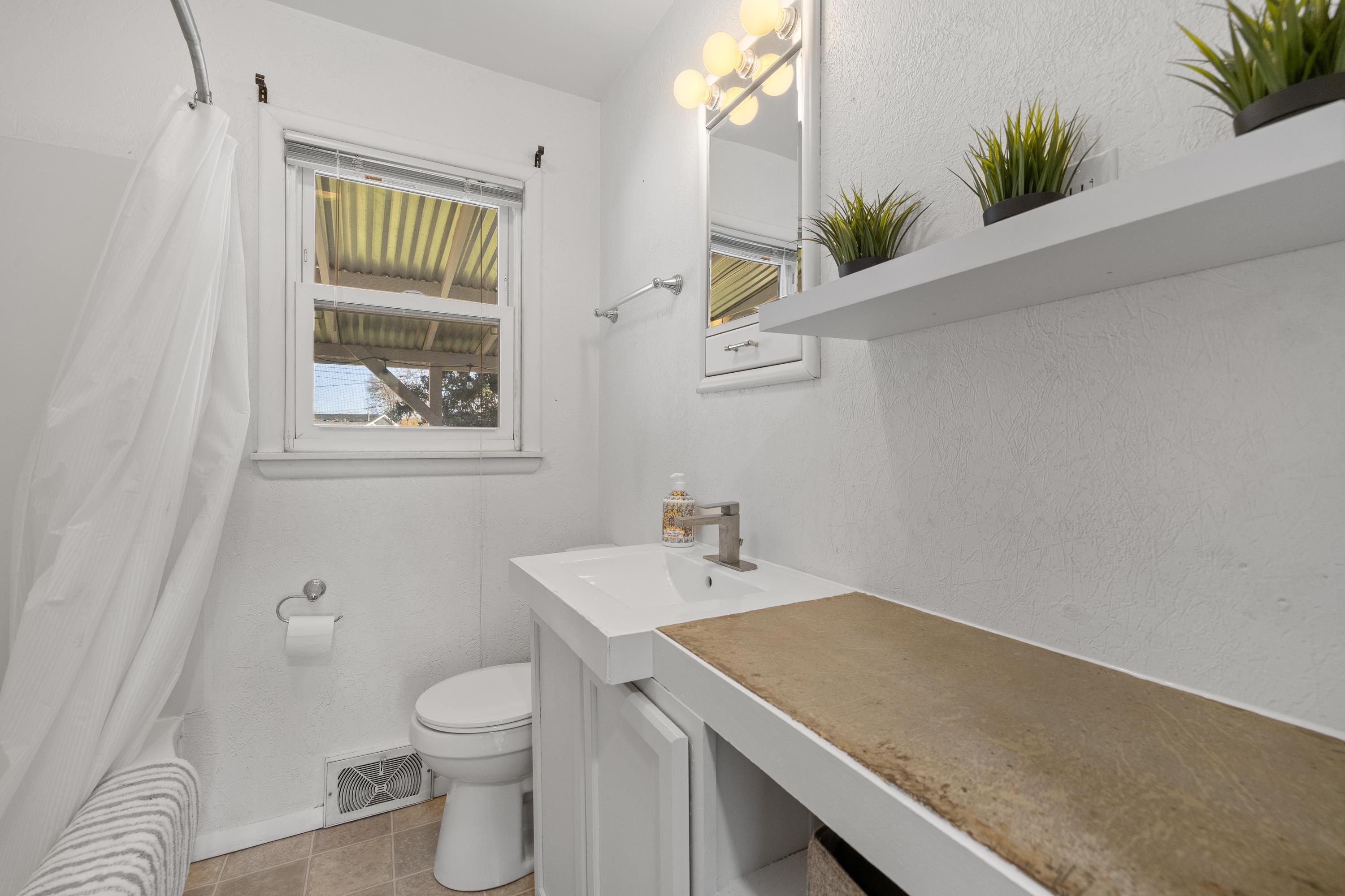 116 South Canyon Road