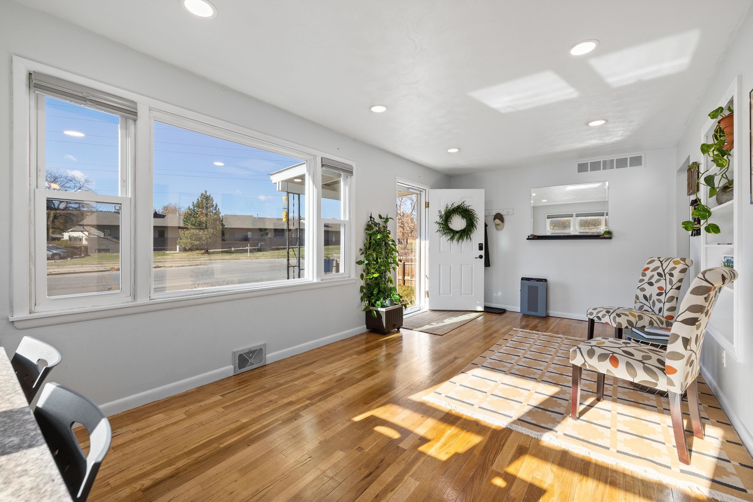 116 South Canyon Road