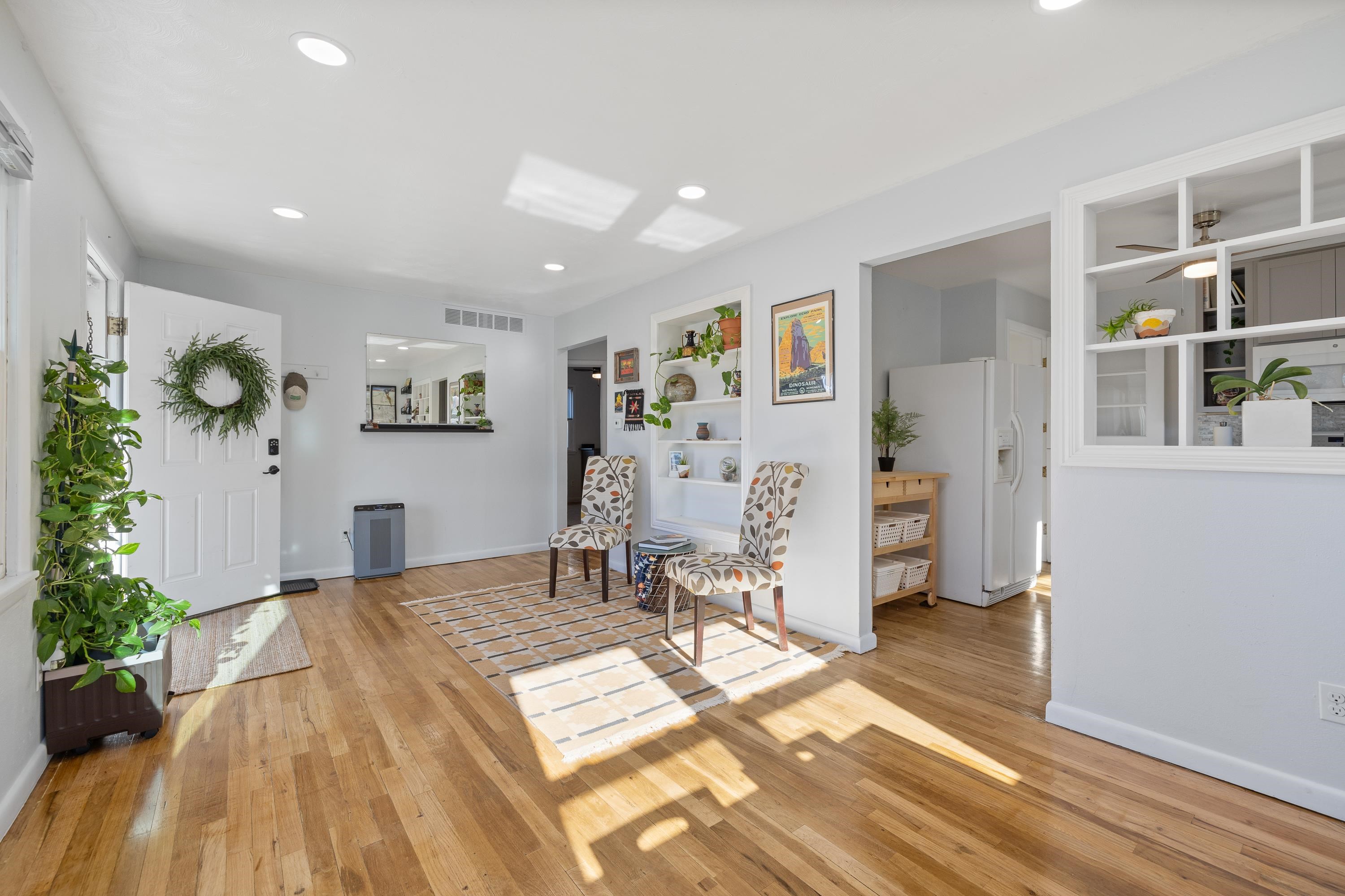 116 South Canyon Road