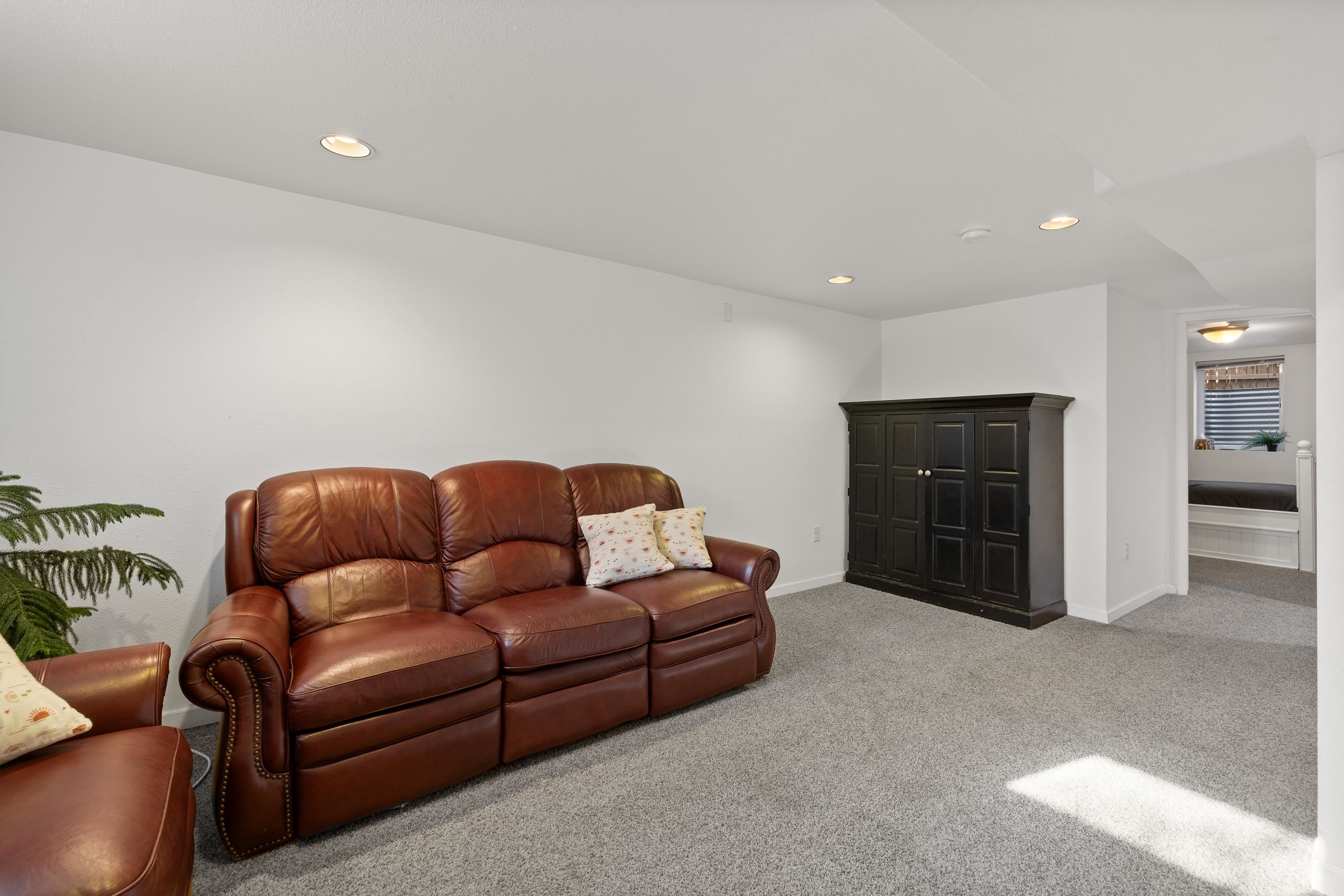 116 South Canyon Road