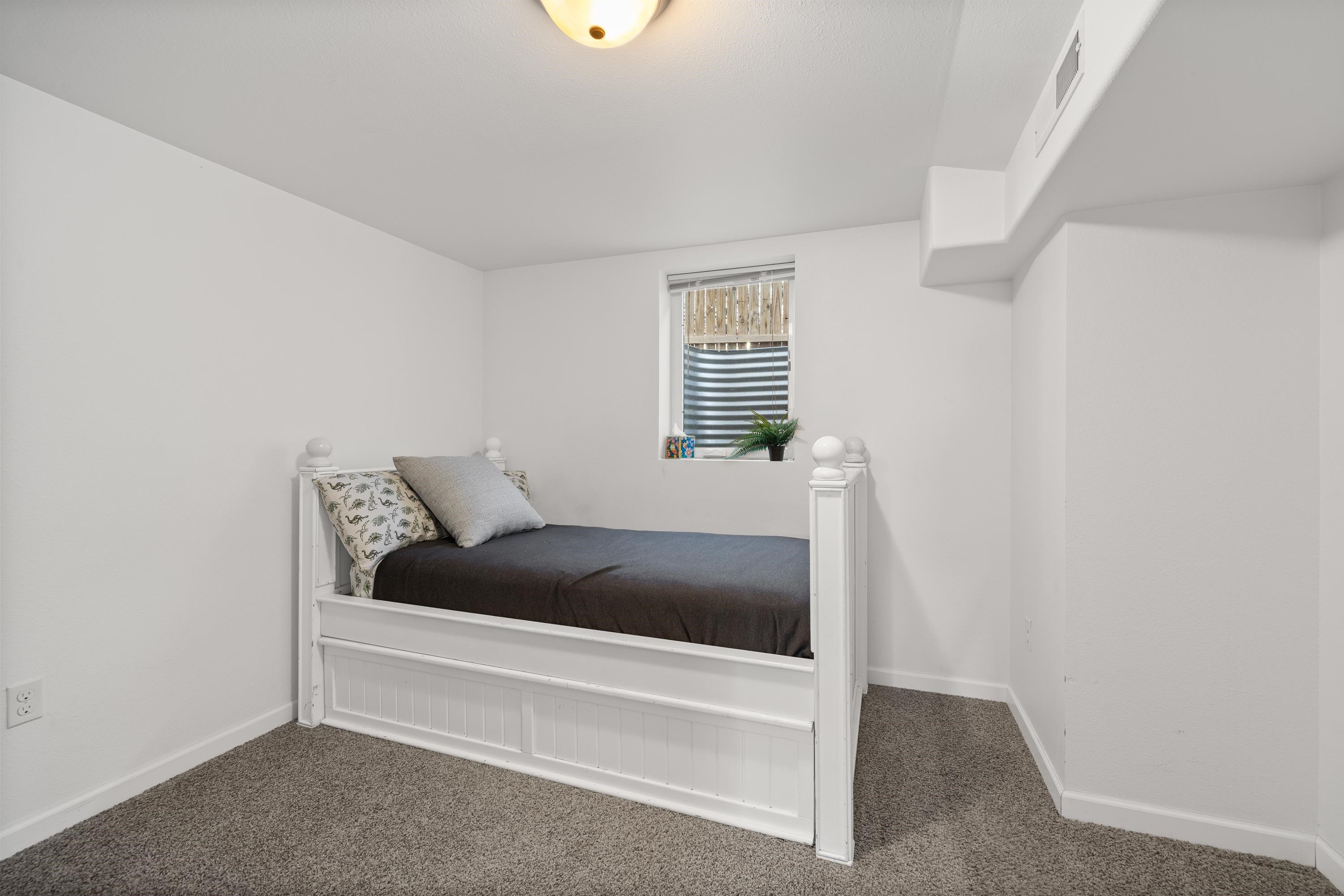 116 South Canyon Road