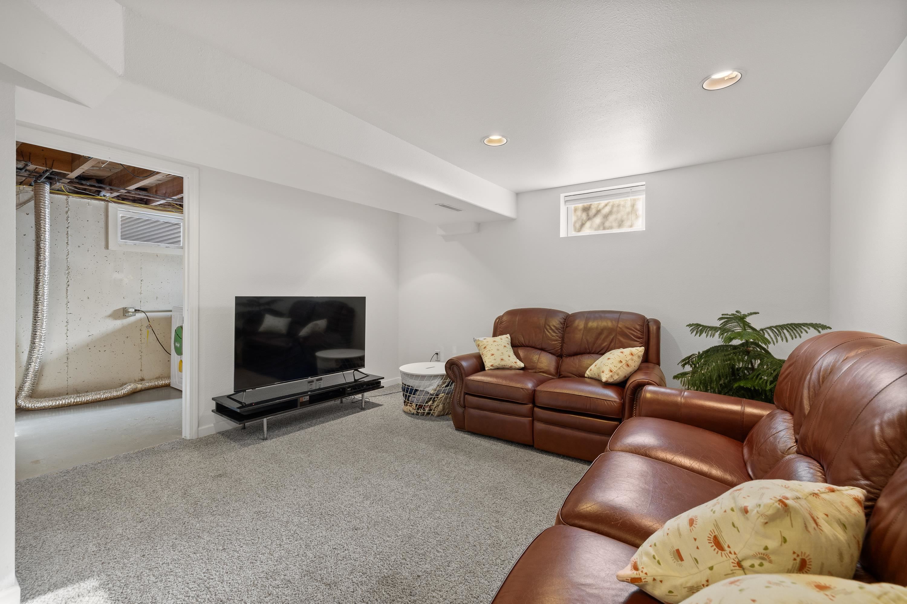 116 South Canyon Road