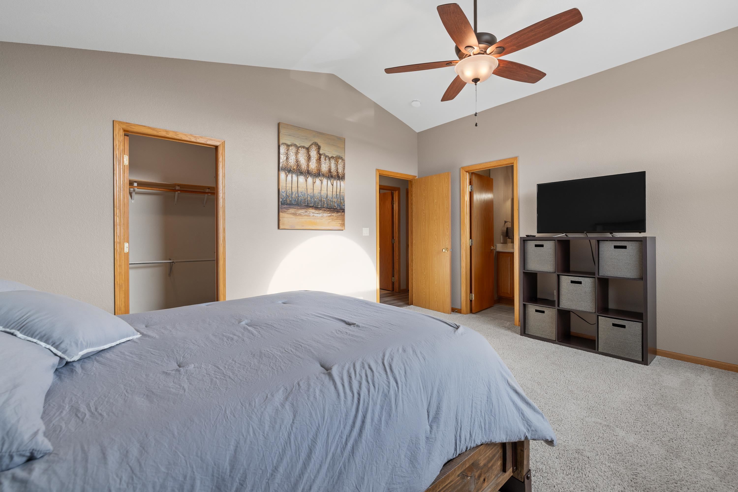 7150 Castlewood Drive