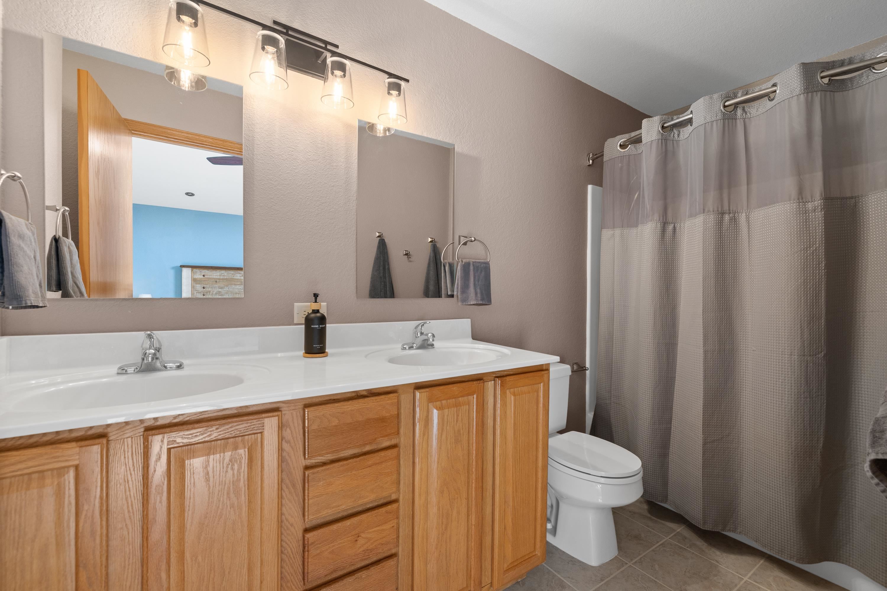 7150 Castlewood Drive