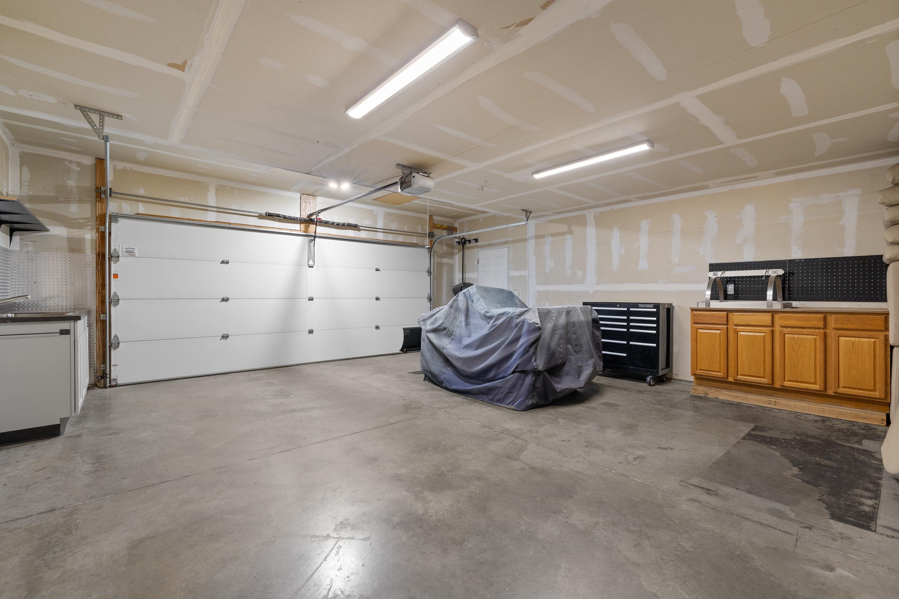 7150 Castlewood Drive