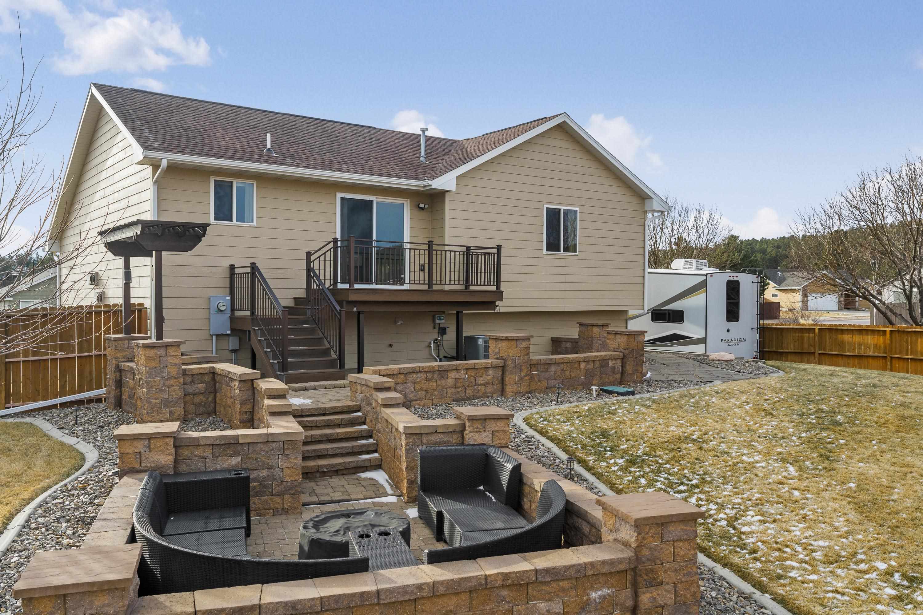 7150 Castlewood Drive