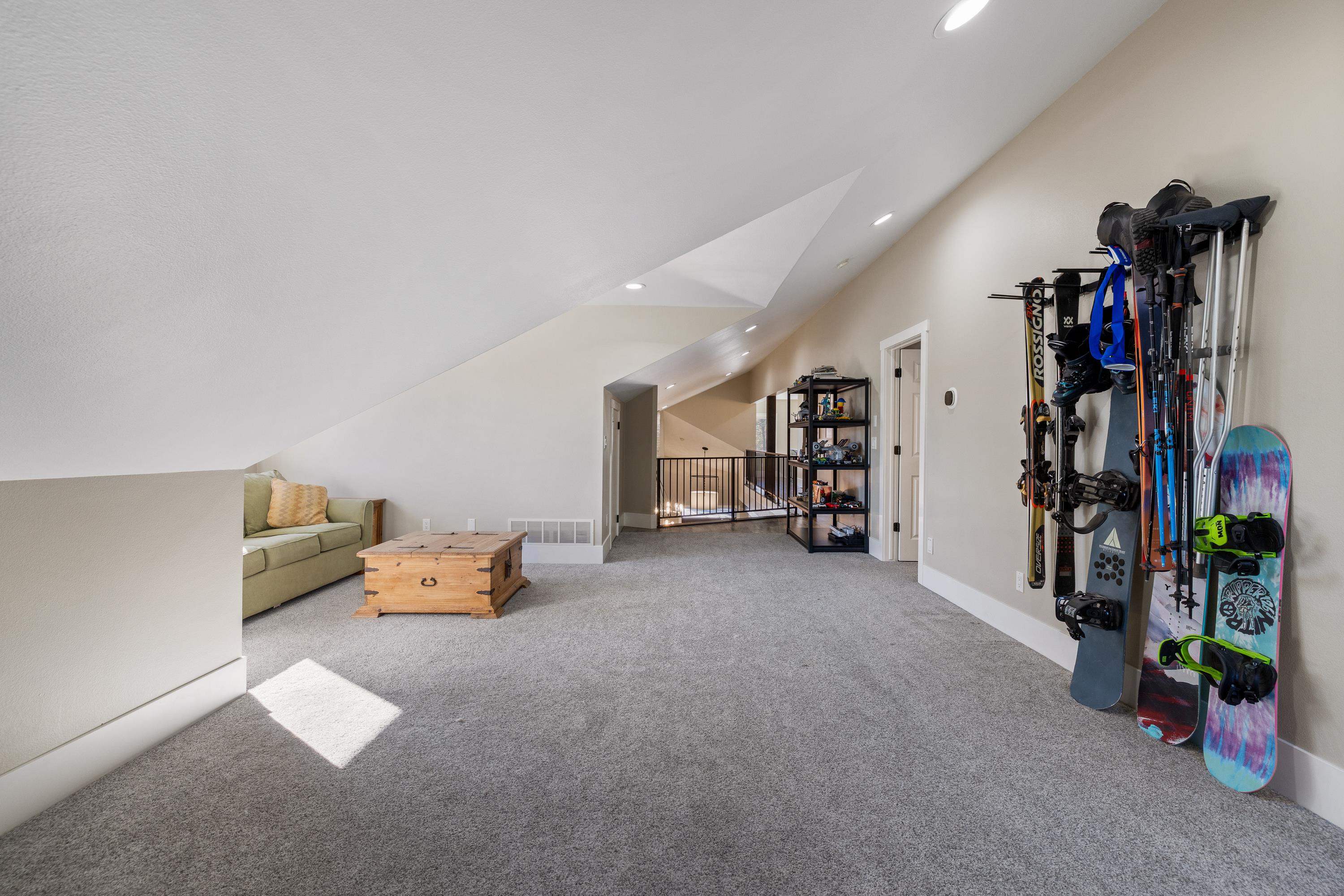 4785 Cliff Drive
