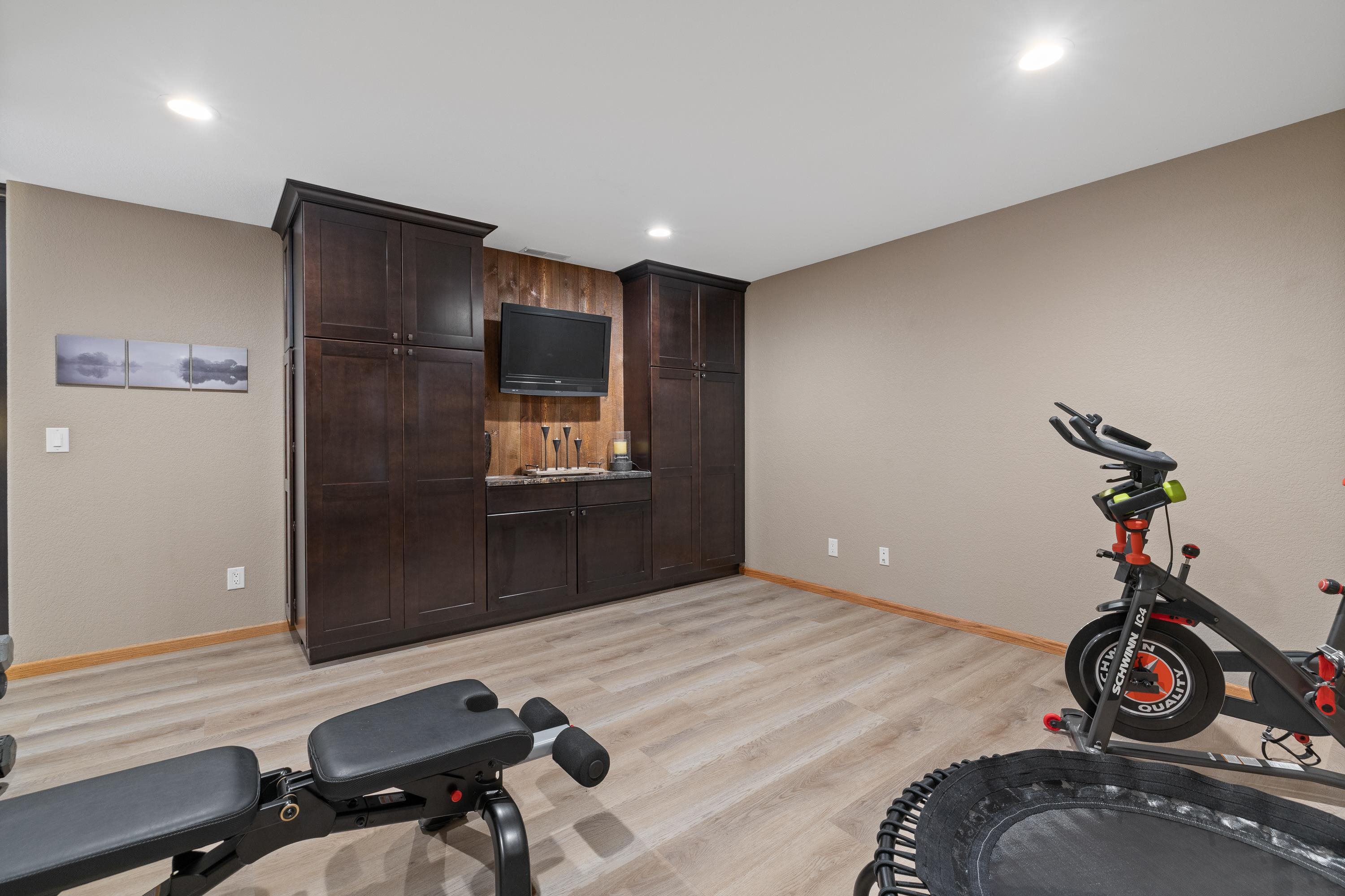 6605 Carnoustie Court