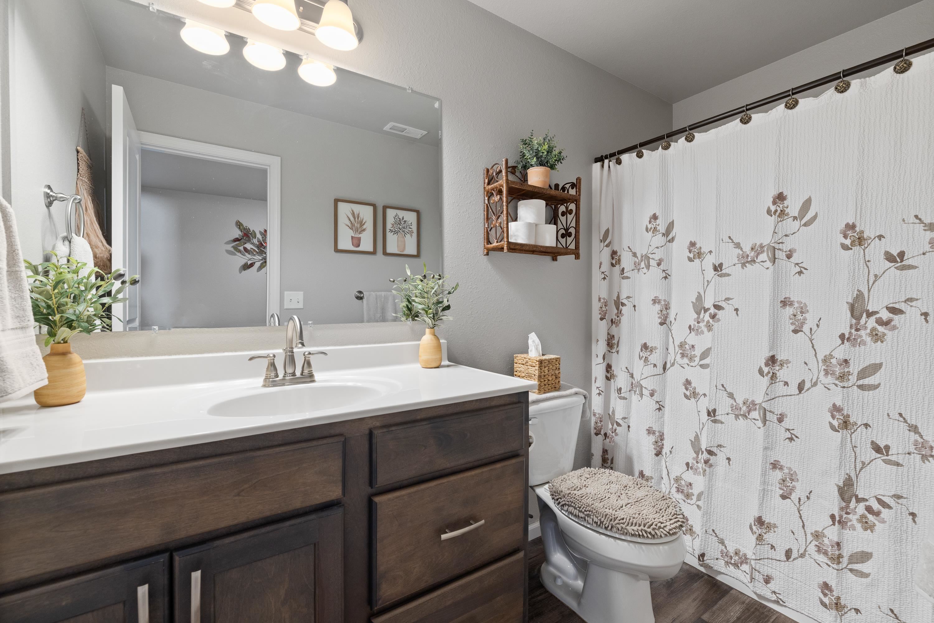 3488 Enfield Loop Rd