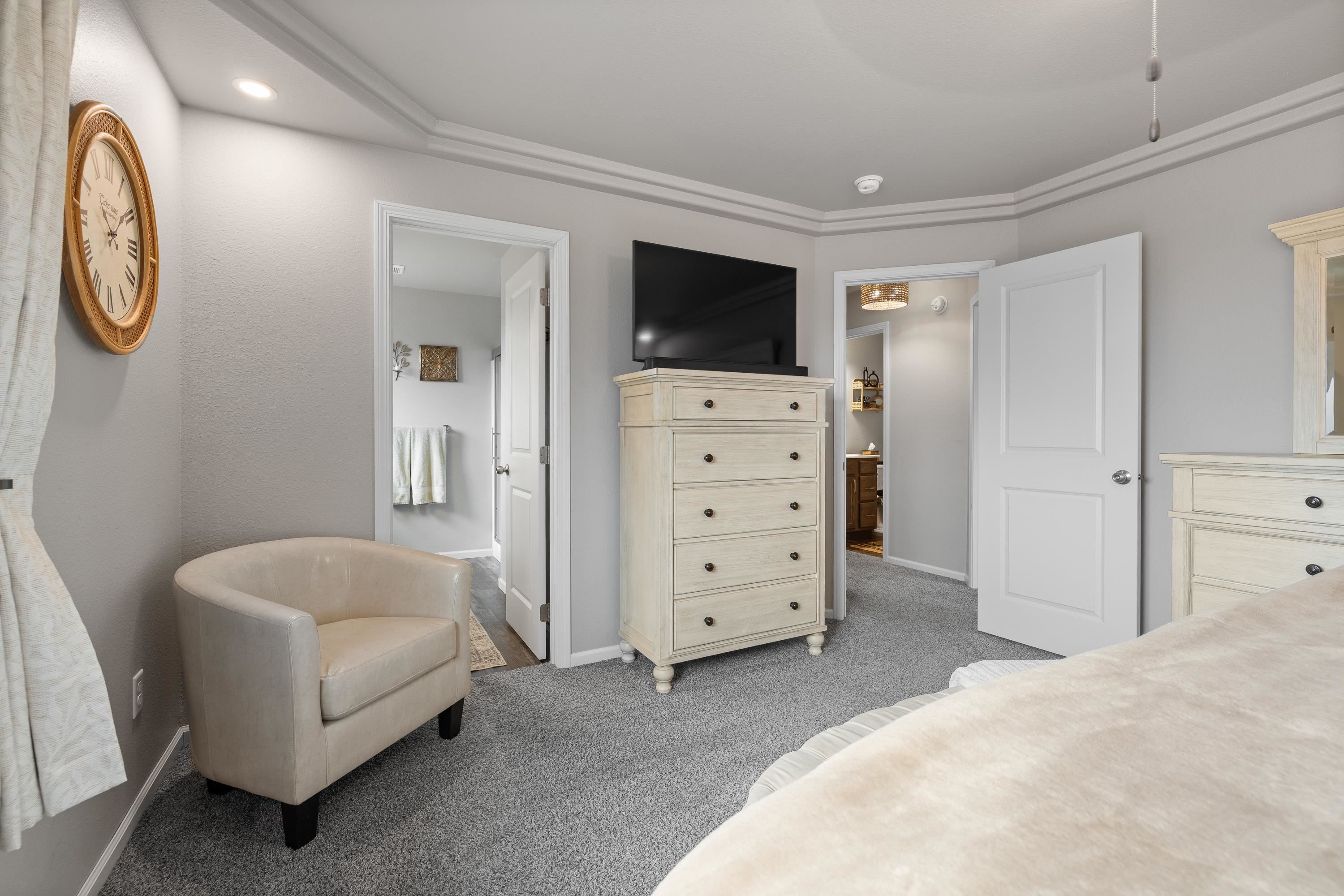 3488 Enfield Loop Rd