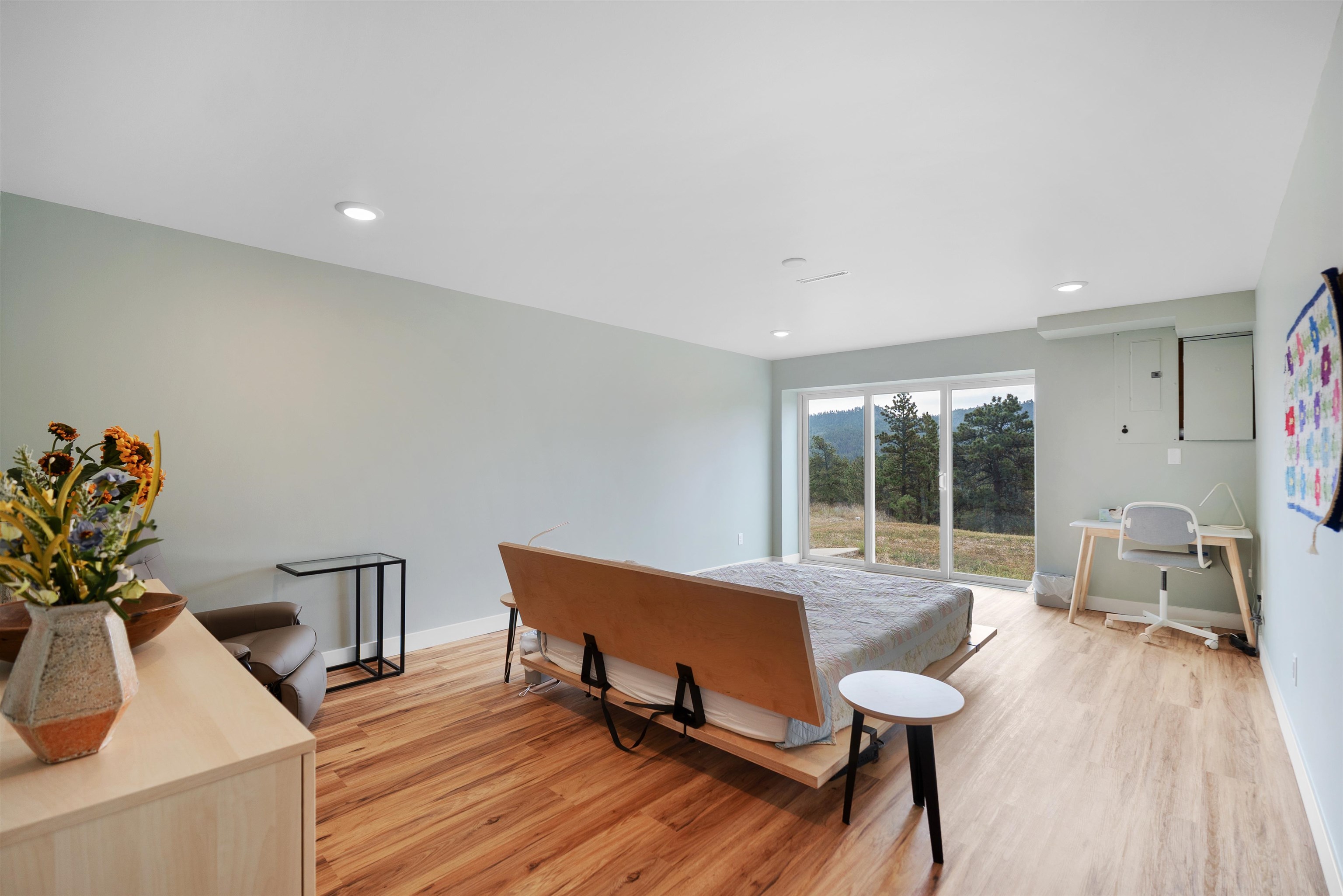 27546 Cascade Road