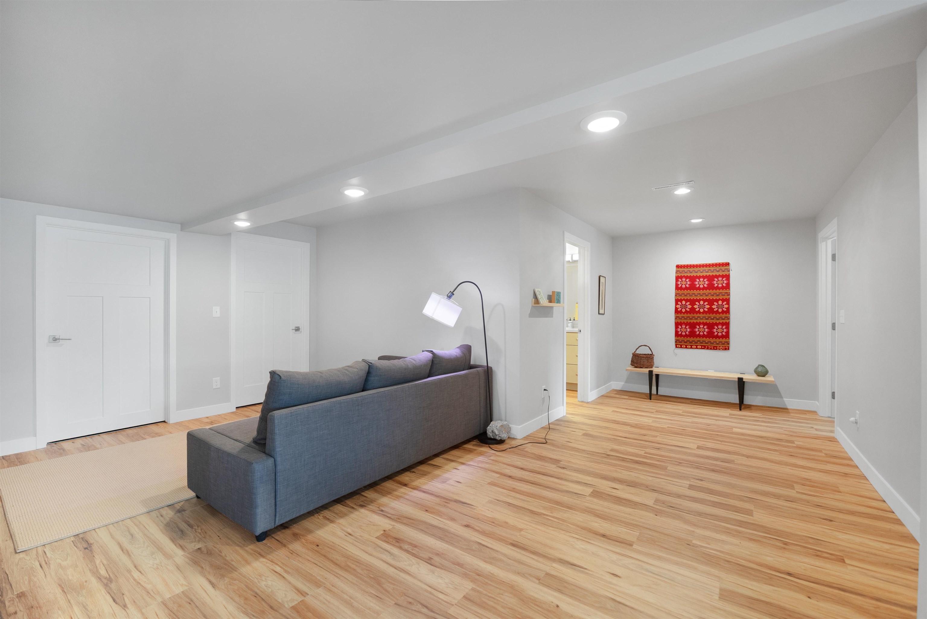 27546 Cascade Road