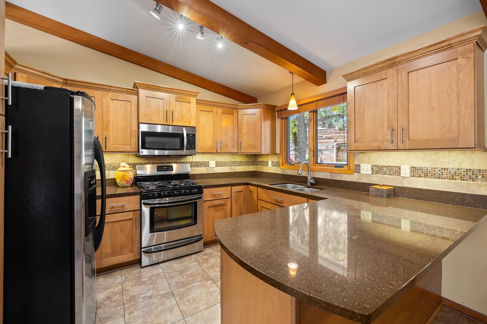 3233 Meadowbrook Drive