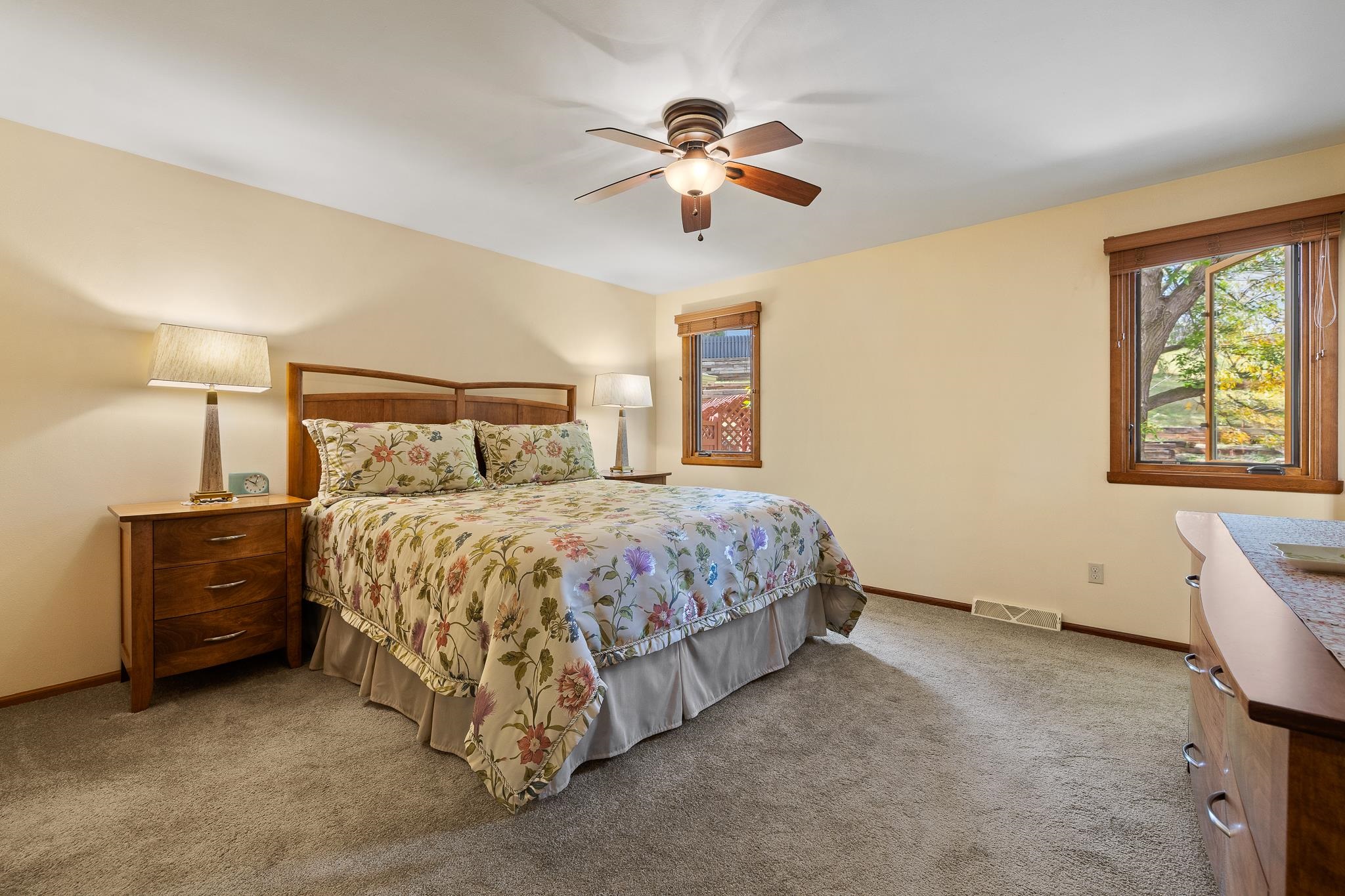 3233 Meadowbrook Drive