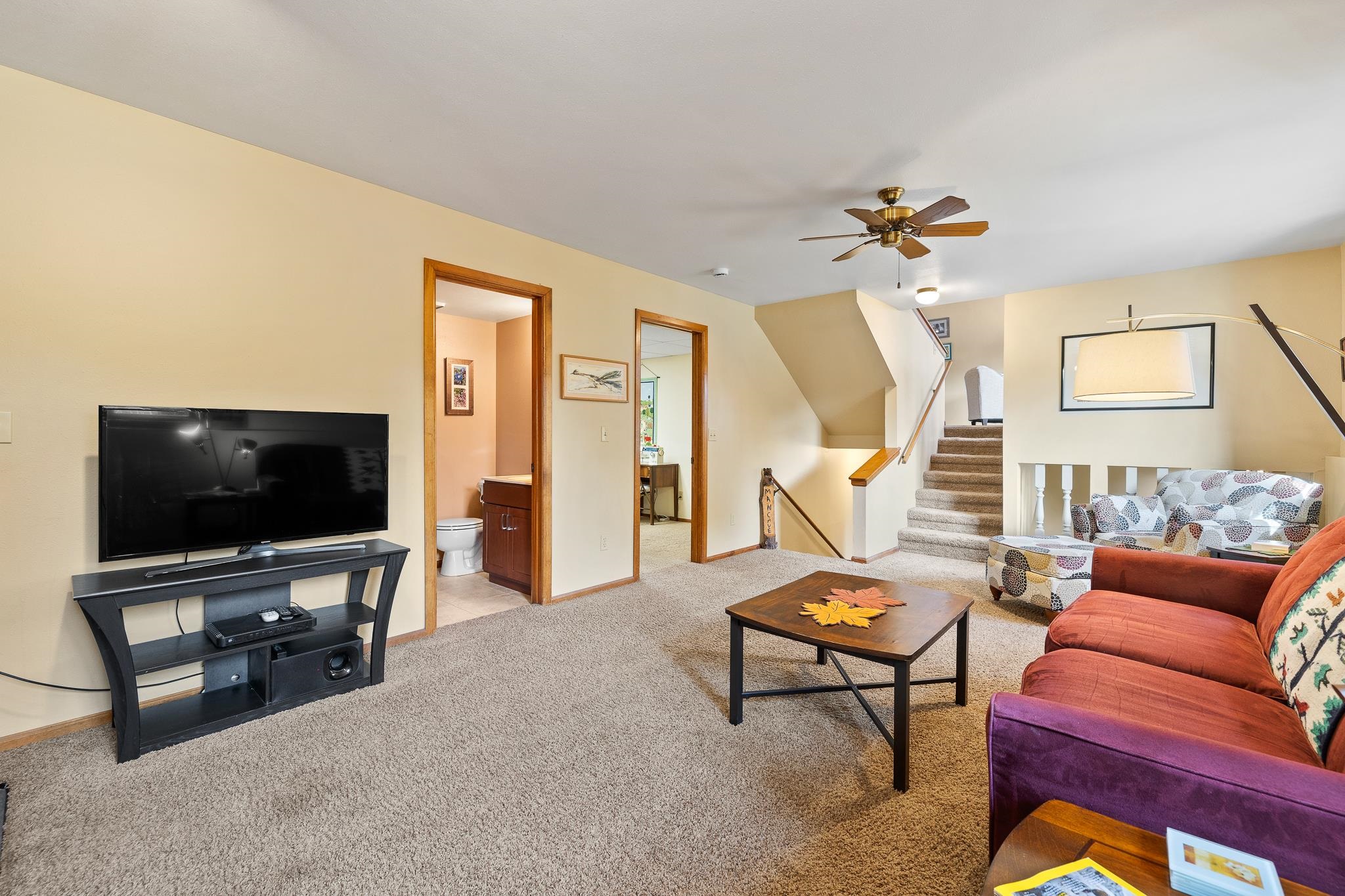 3233 Meadowbrook Drive