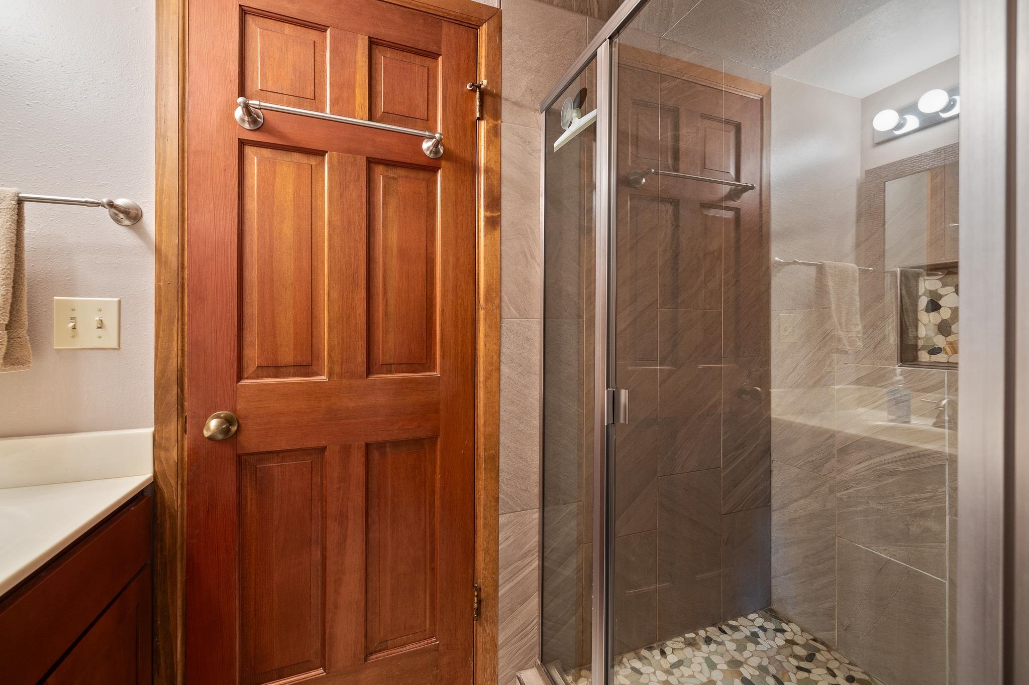 3233 Meadowbrook Drive