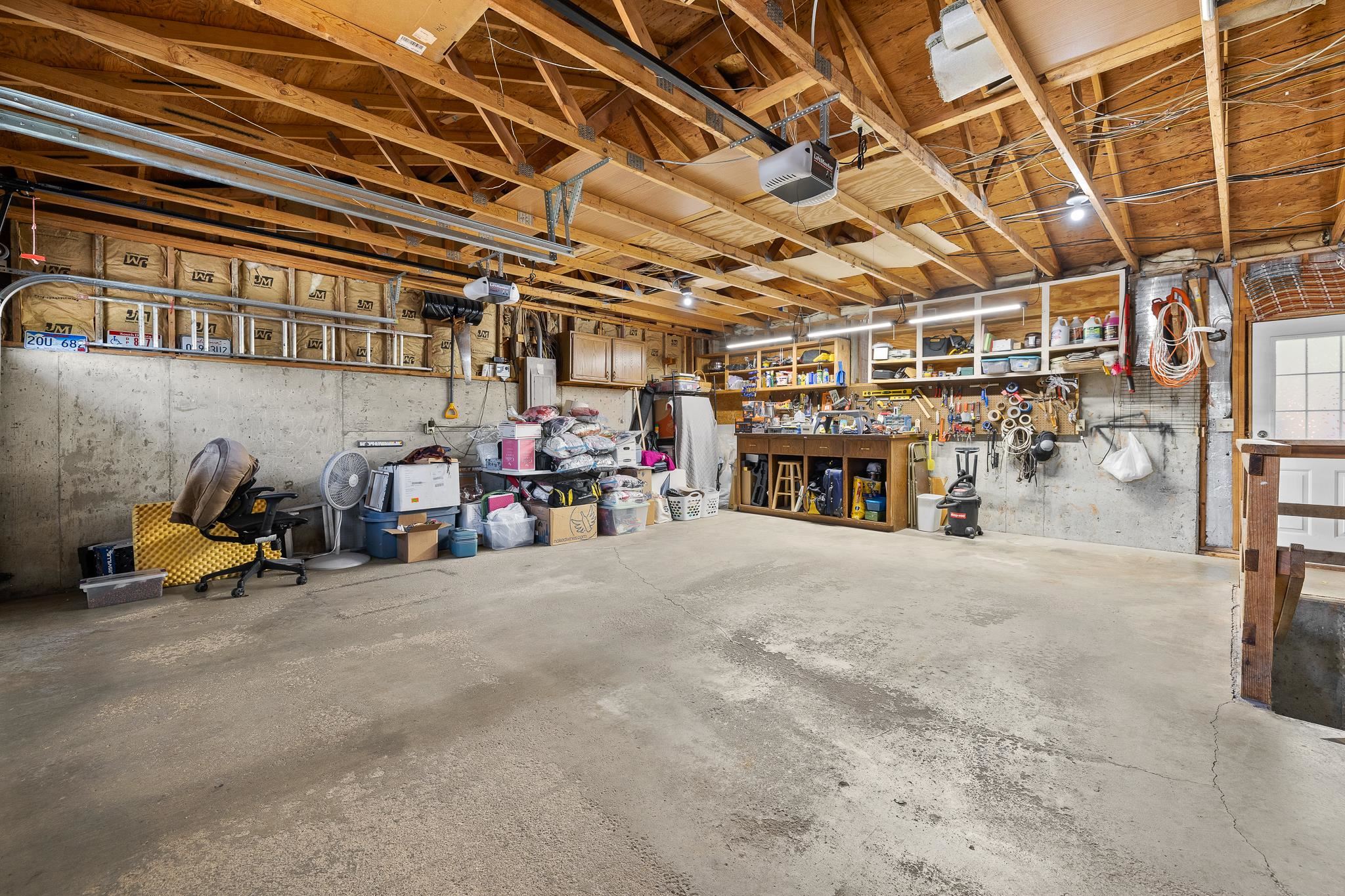 3233 Meadowbrook Drive