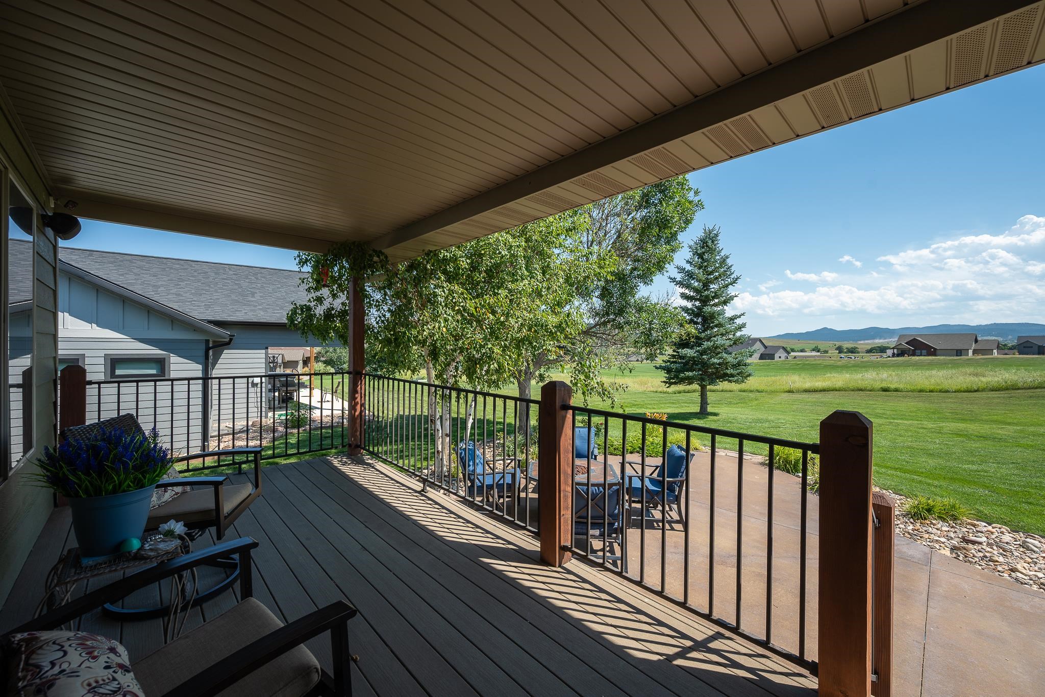 8017 Brooks Loop