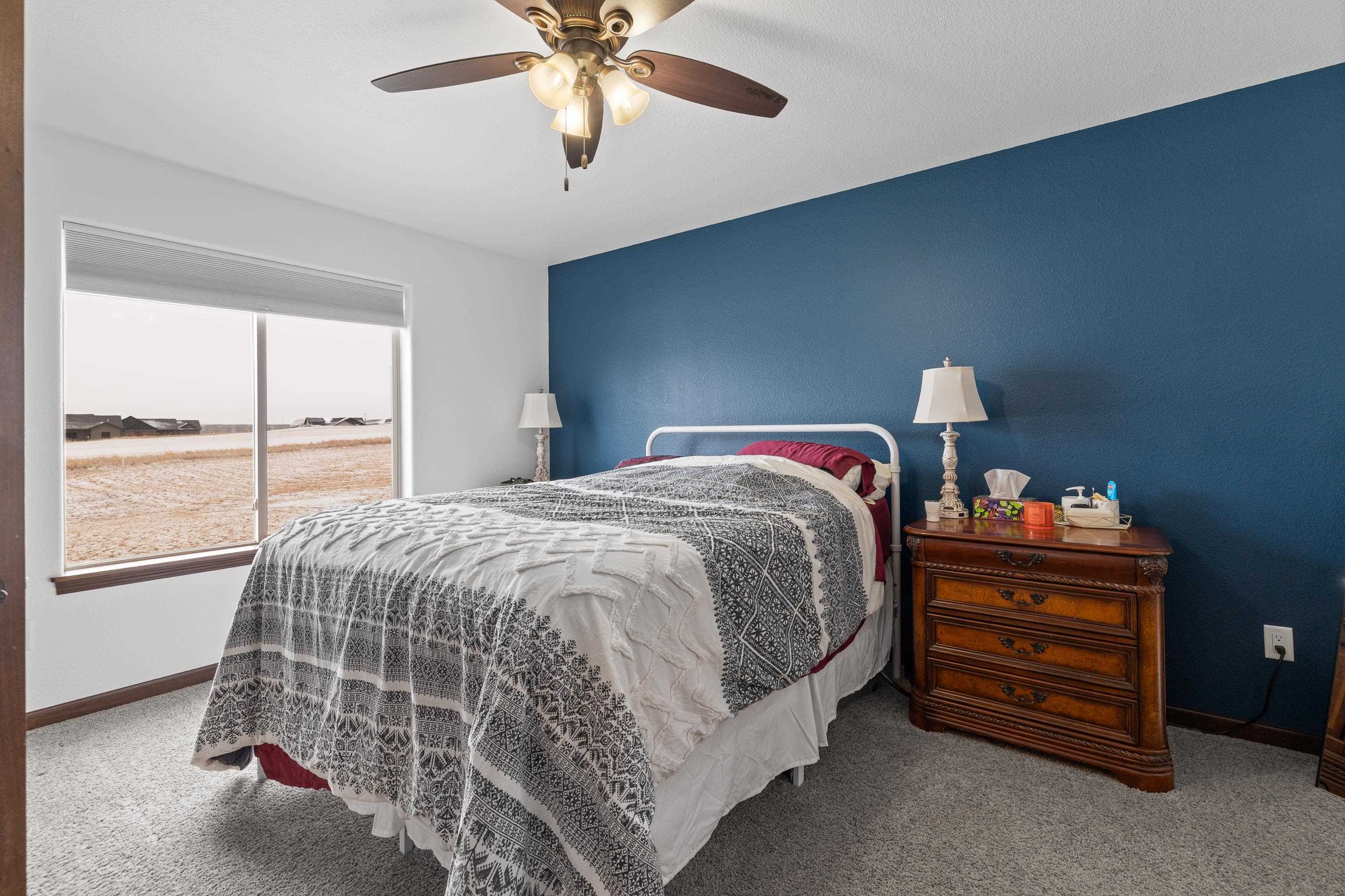 8017 Brooks Loop