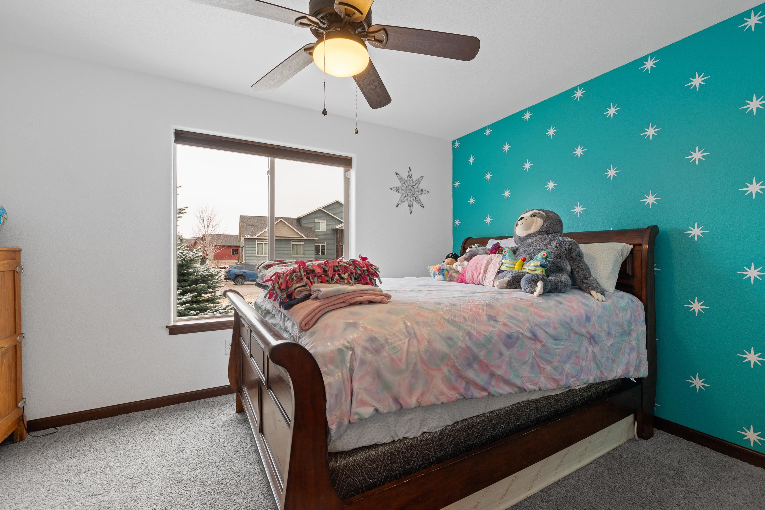 8017 Brooks Loop
