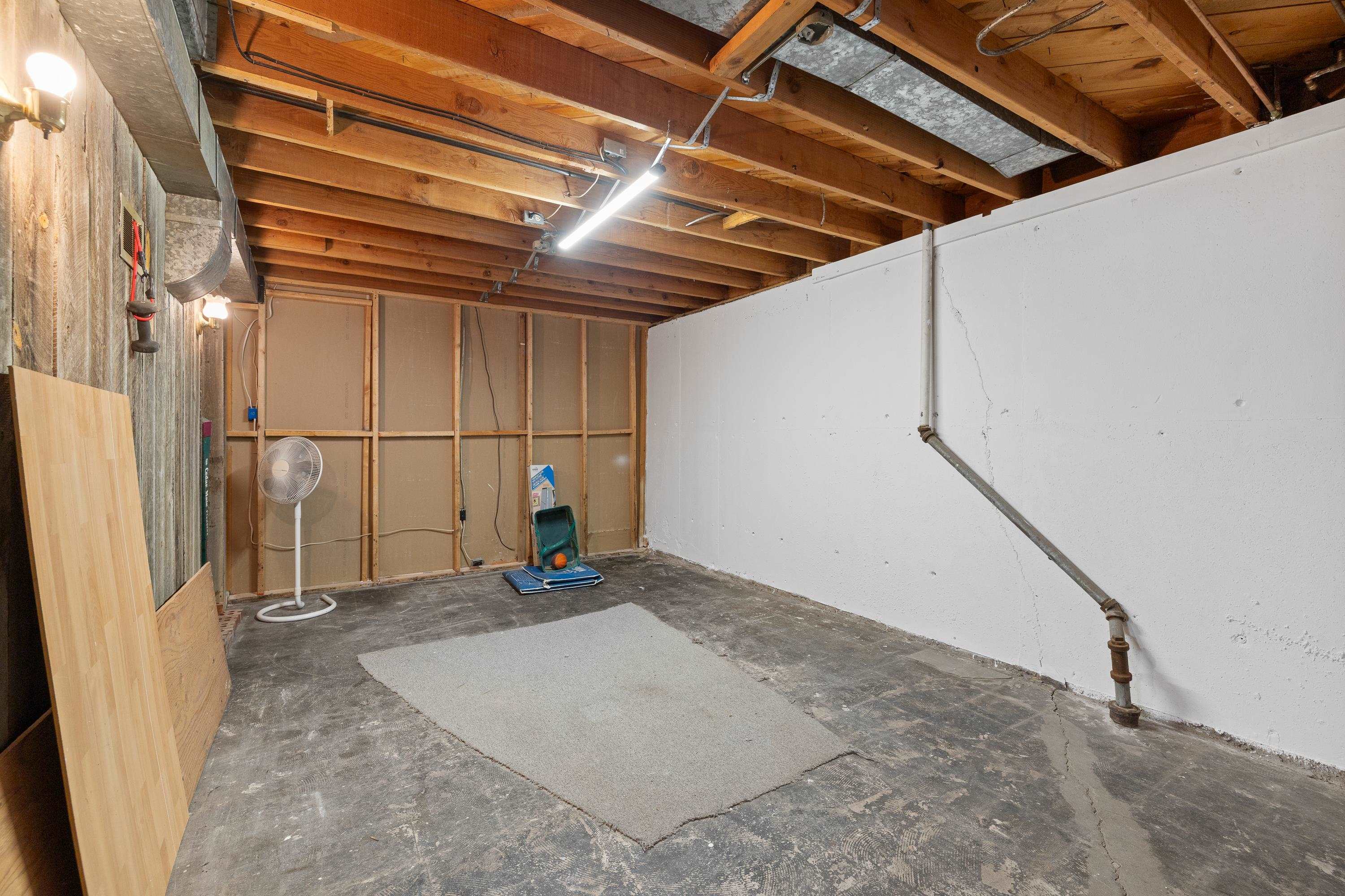 2120 Lincoln Avenue