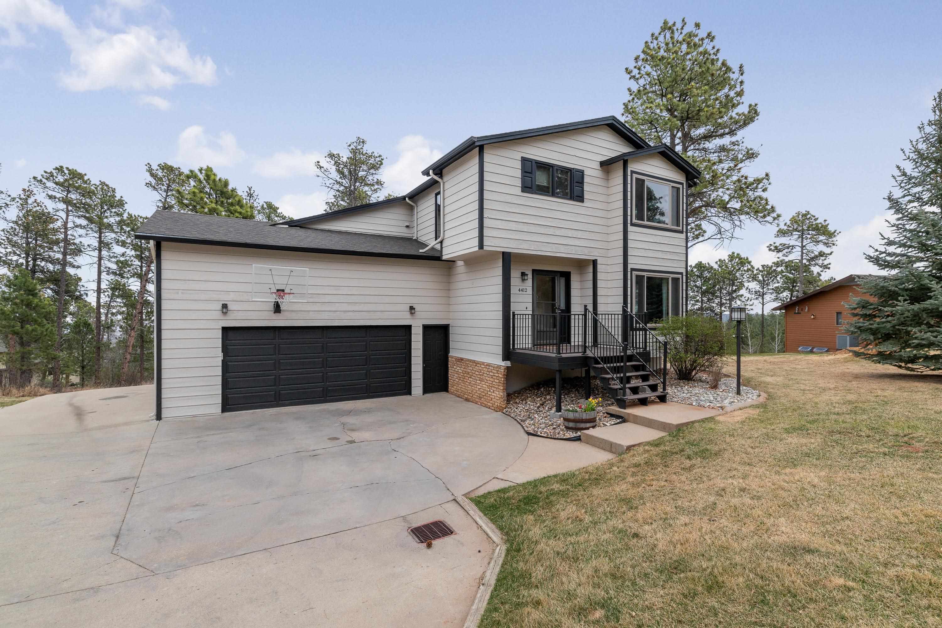 4412 Carriage Hills Drive