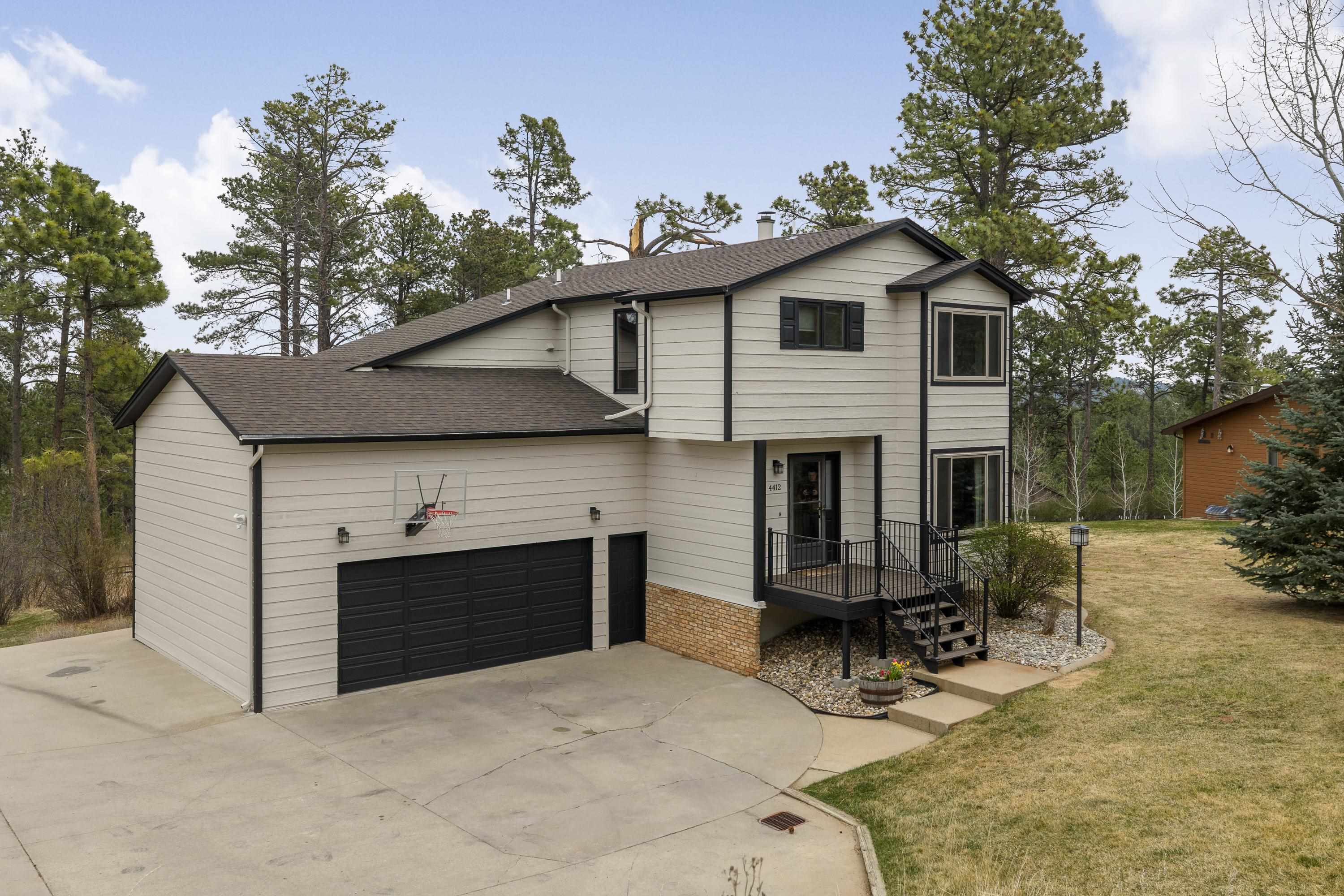 4412 Carriage Hills Drive